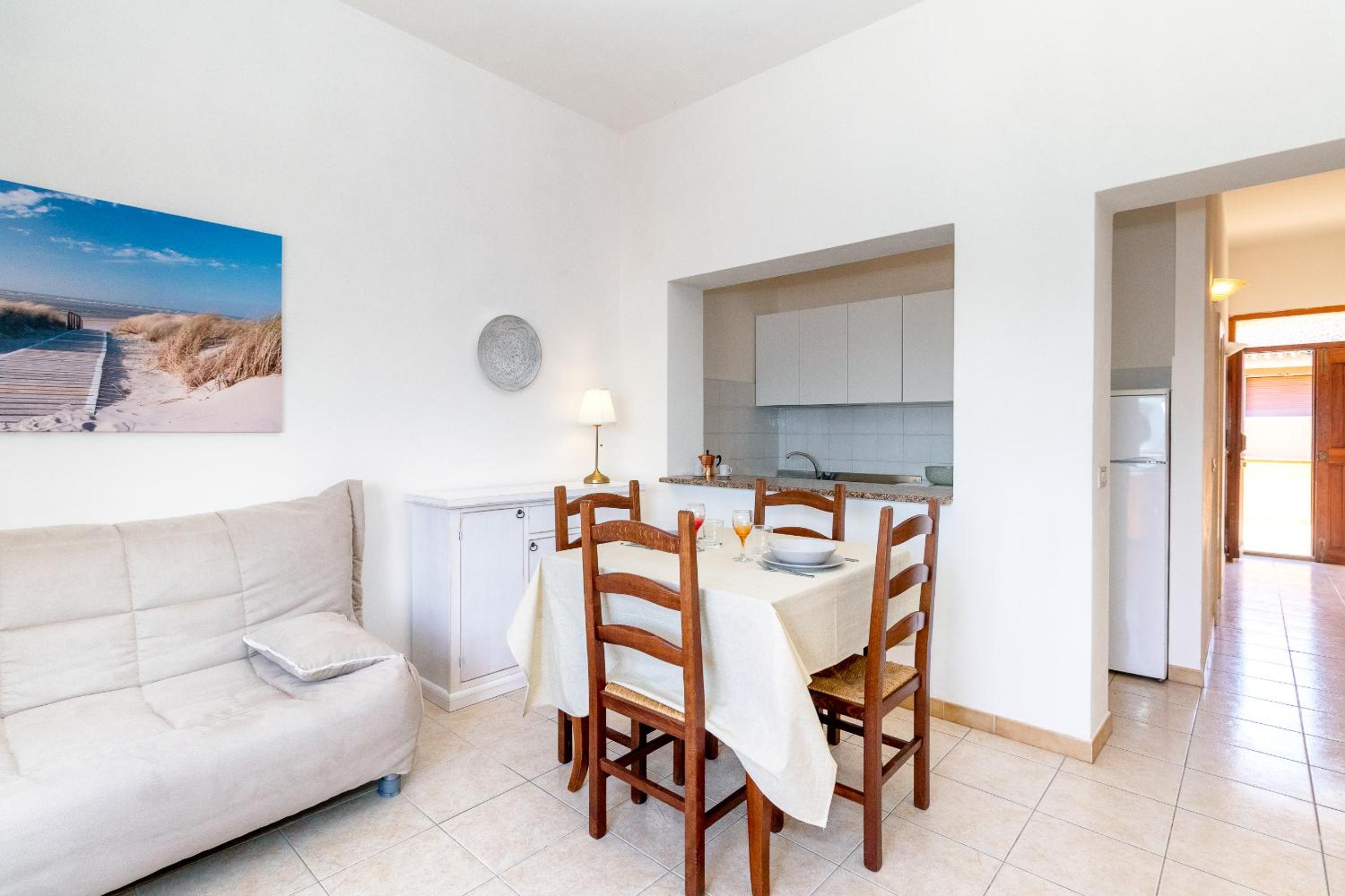 Superior One-Bedroom Apartment with Balcony - Photo 2