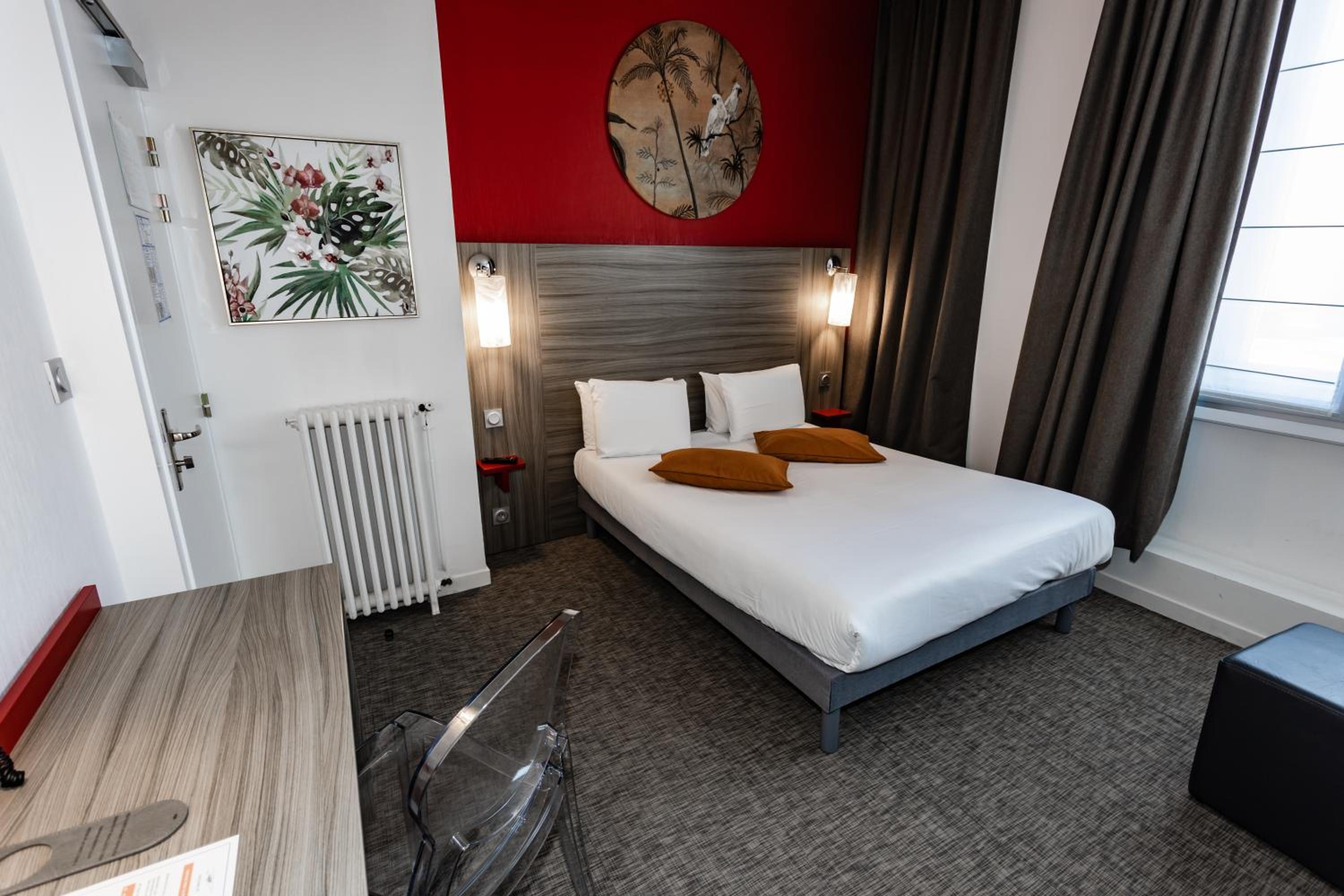 Double Room - Photo 7