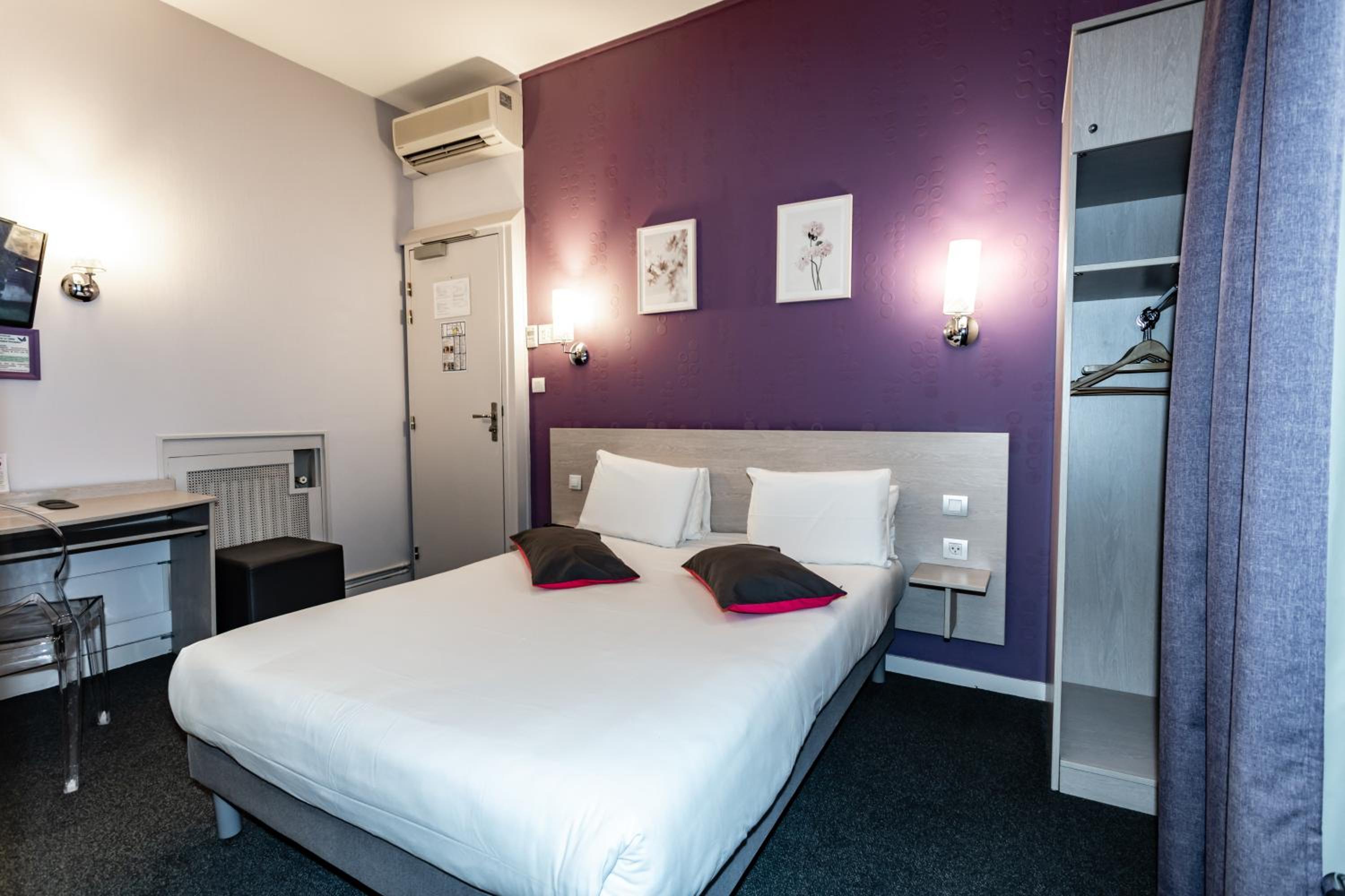 Double Room - Photo 4