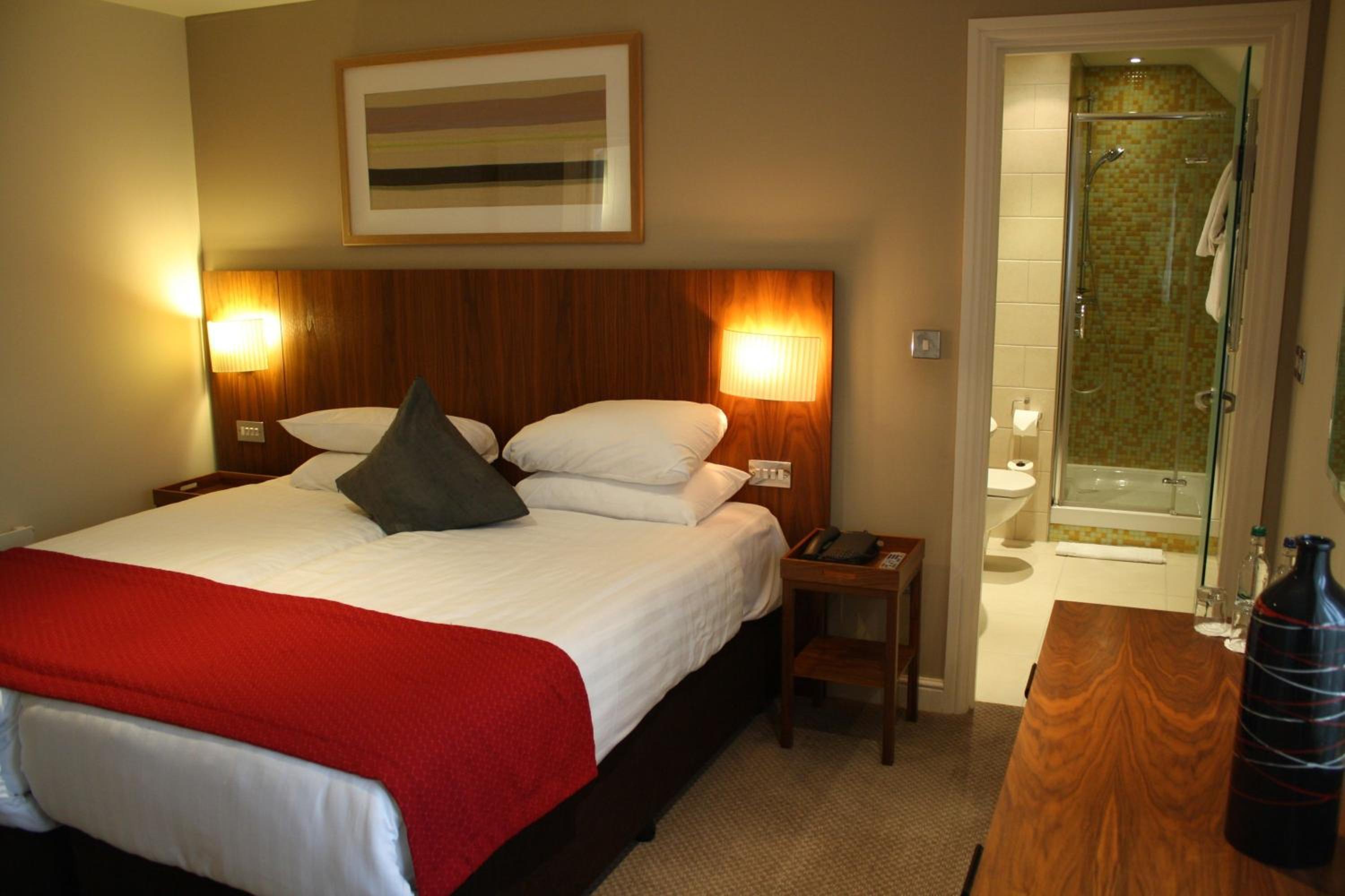 Standard Twin Room - Non-Smoking - Photo 6