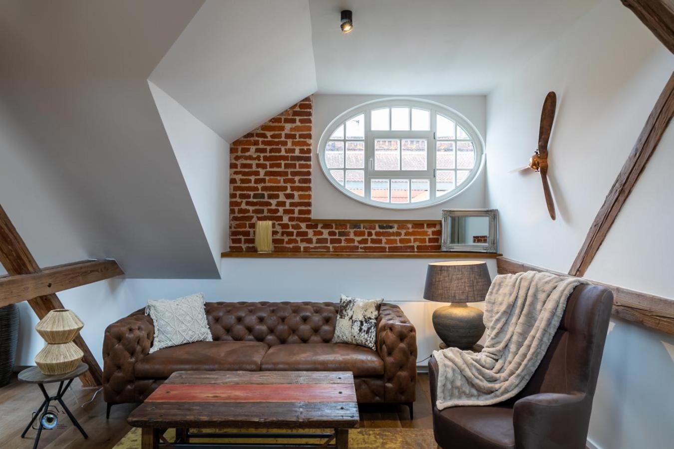 Apartment with Terrace - Photo 16
