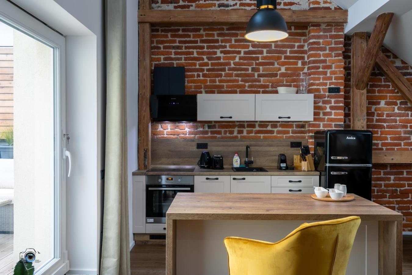 Apartment with Terrace - Photo 20