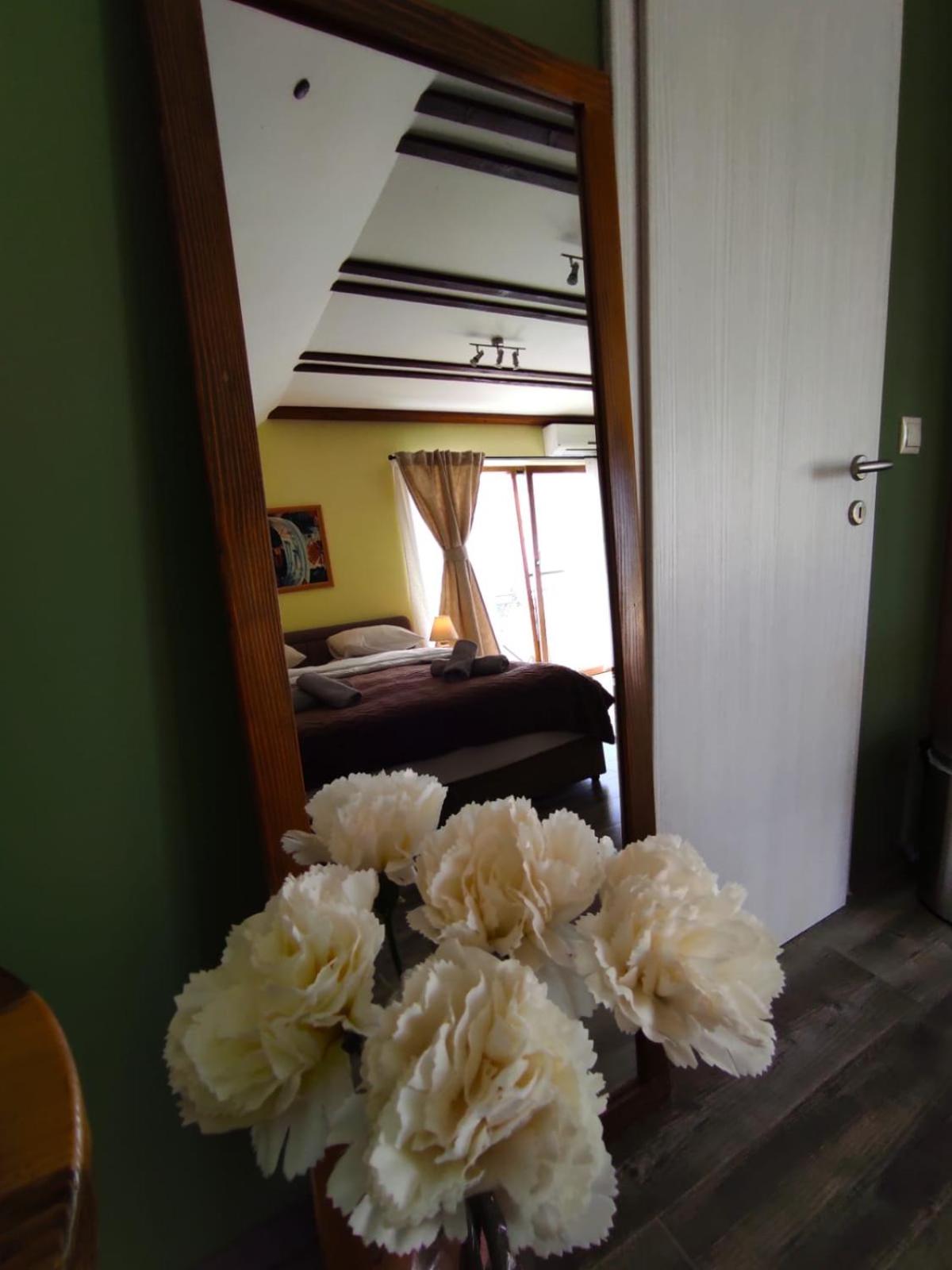 Triple Room with Balcony - Photo 1