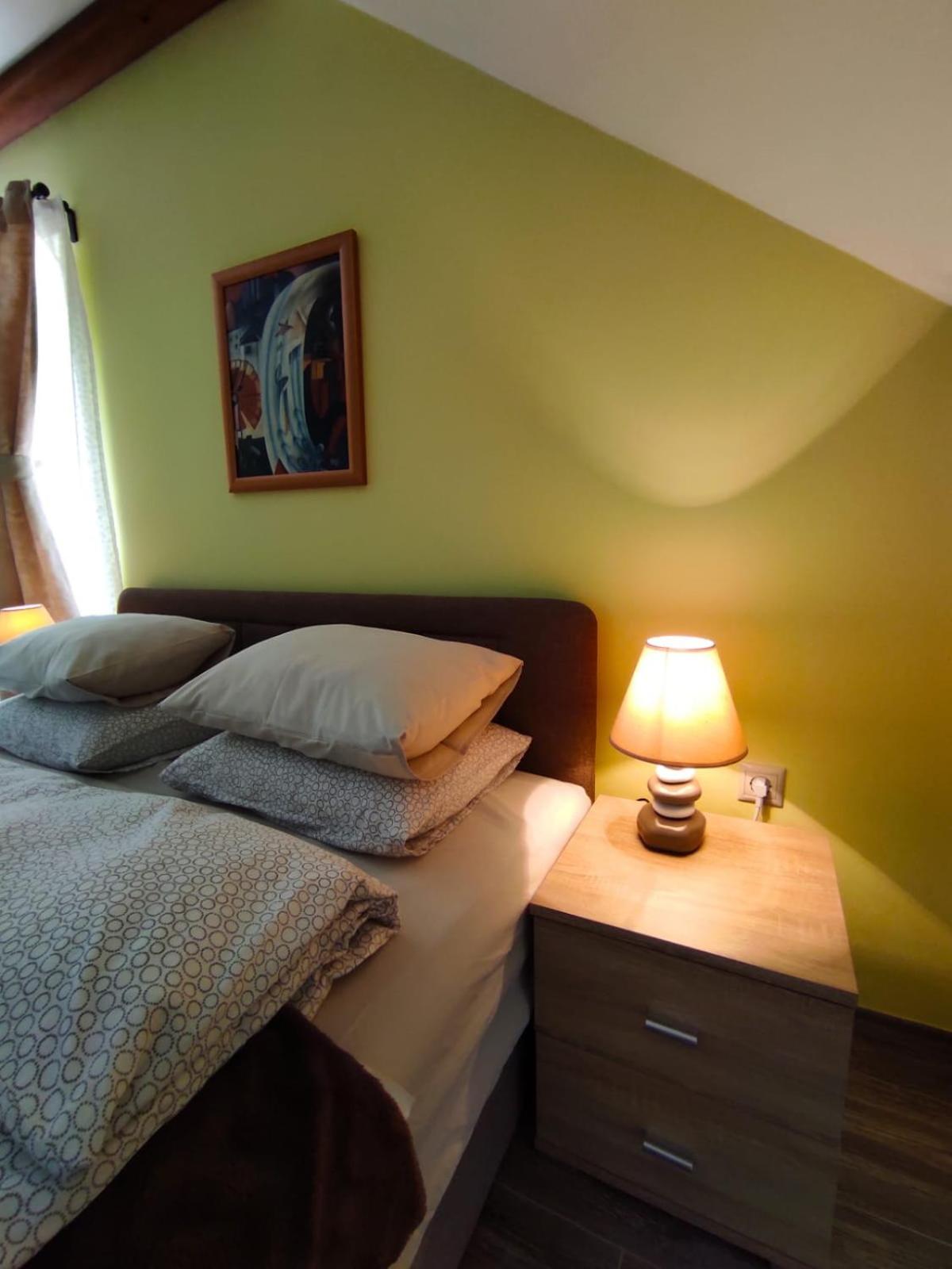 Triple Room with Balcony - Photo 5