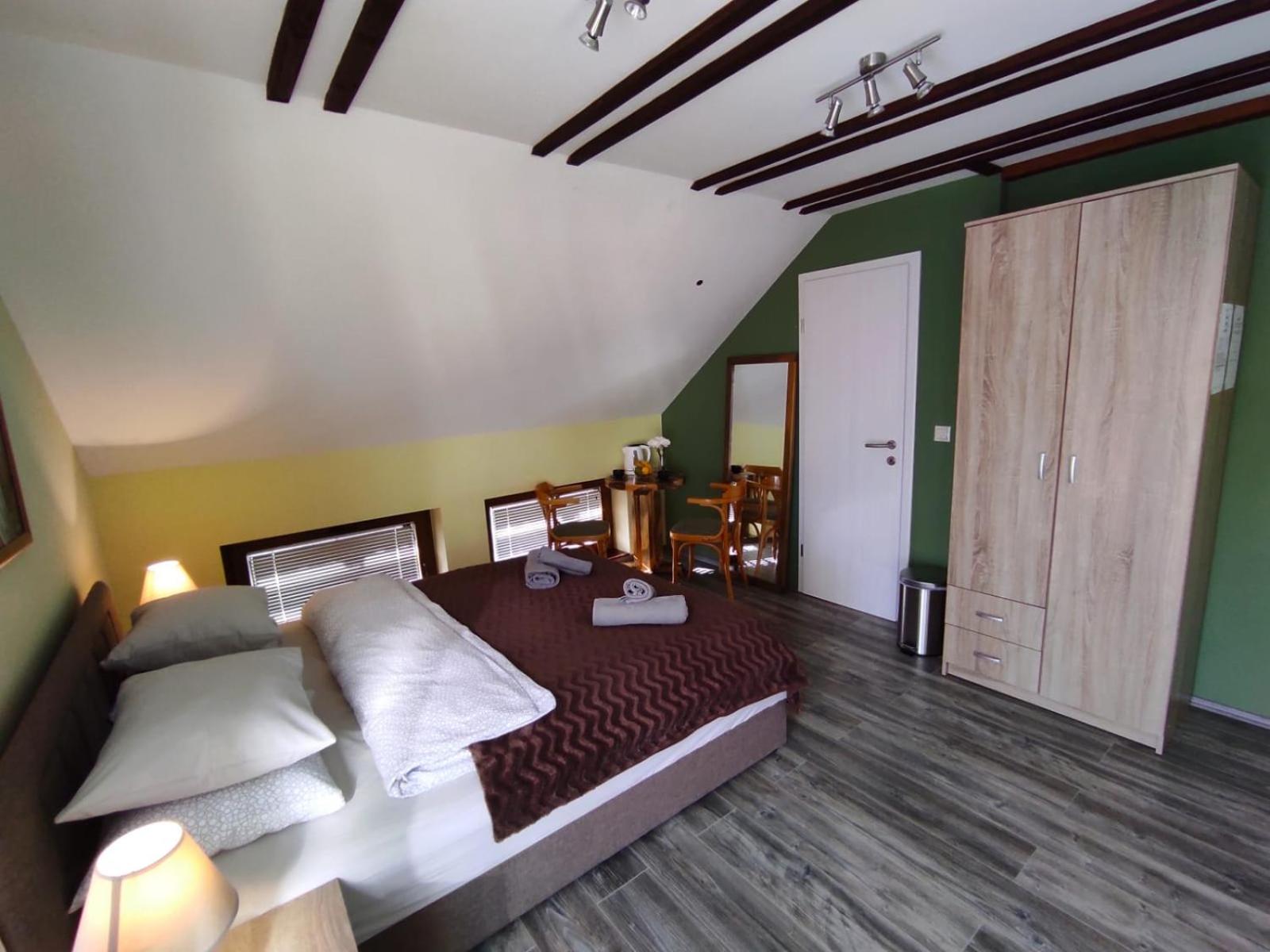 Triple Room with Balcony - Photo 10