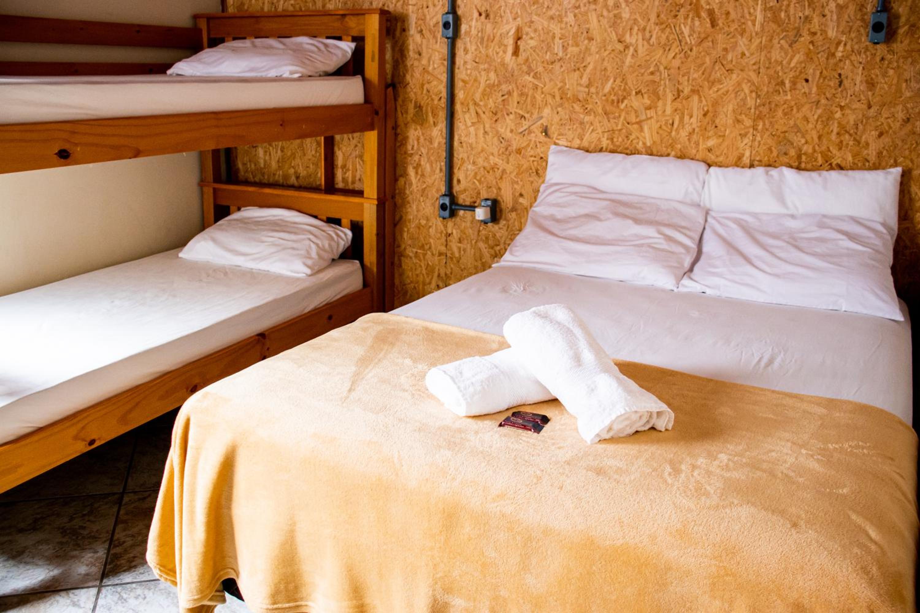 Economy Quadruple Room with Shared Bathroom photo 1