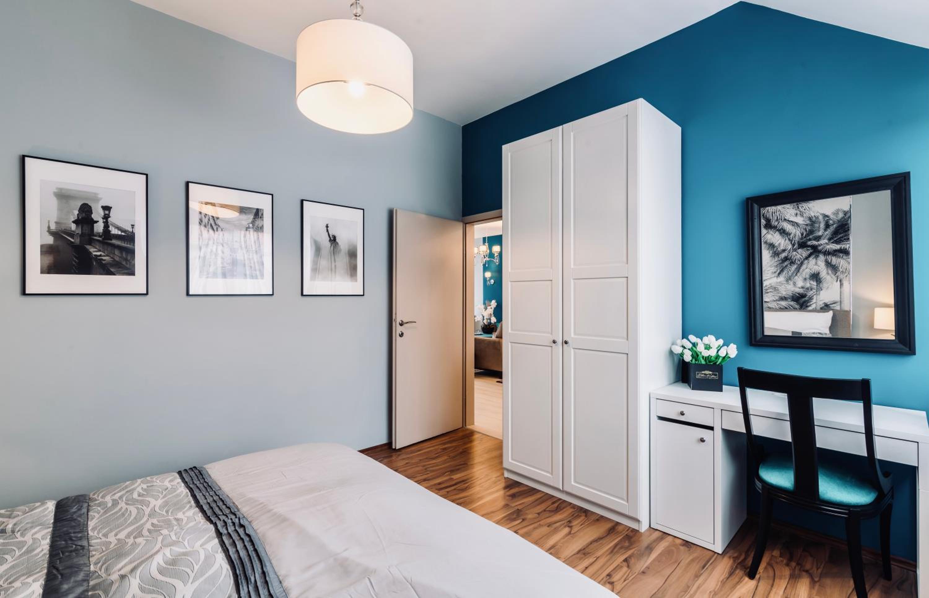 Two-Bedroom Apartment - Photo 18
