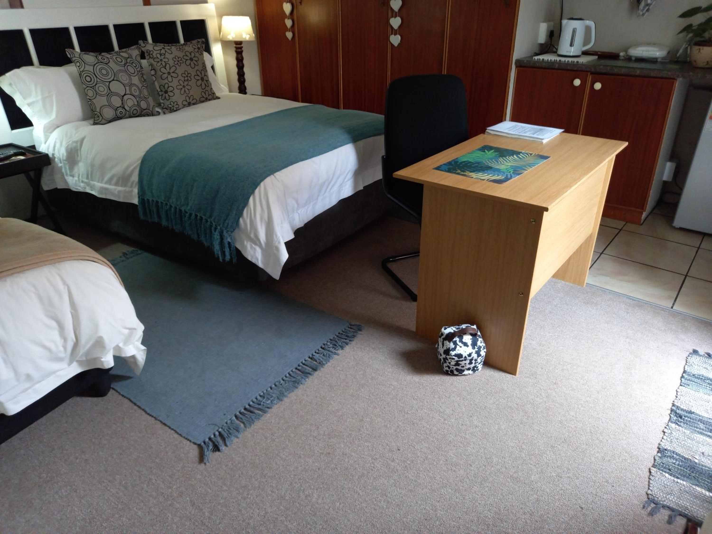 Standard Double Room photo 2