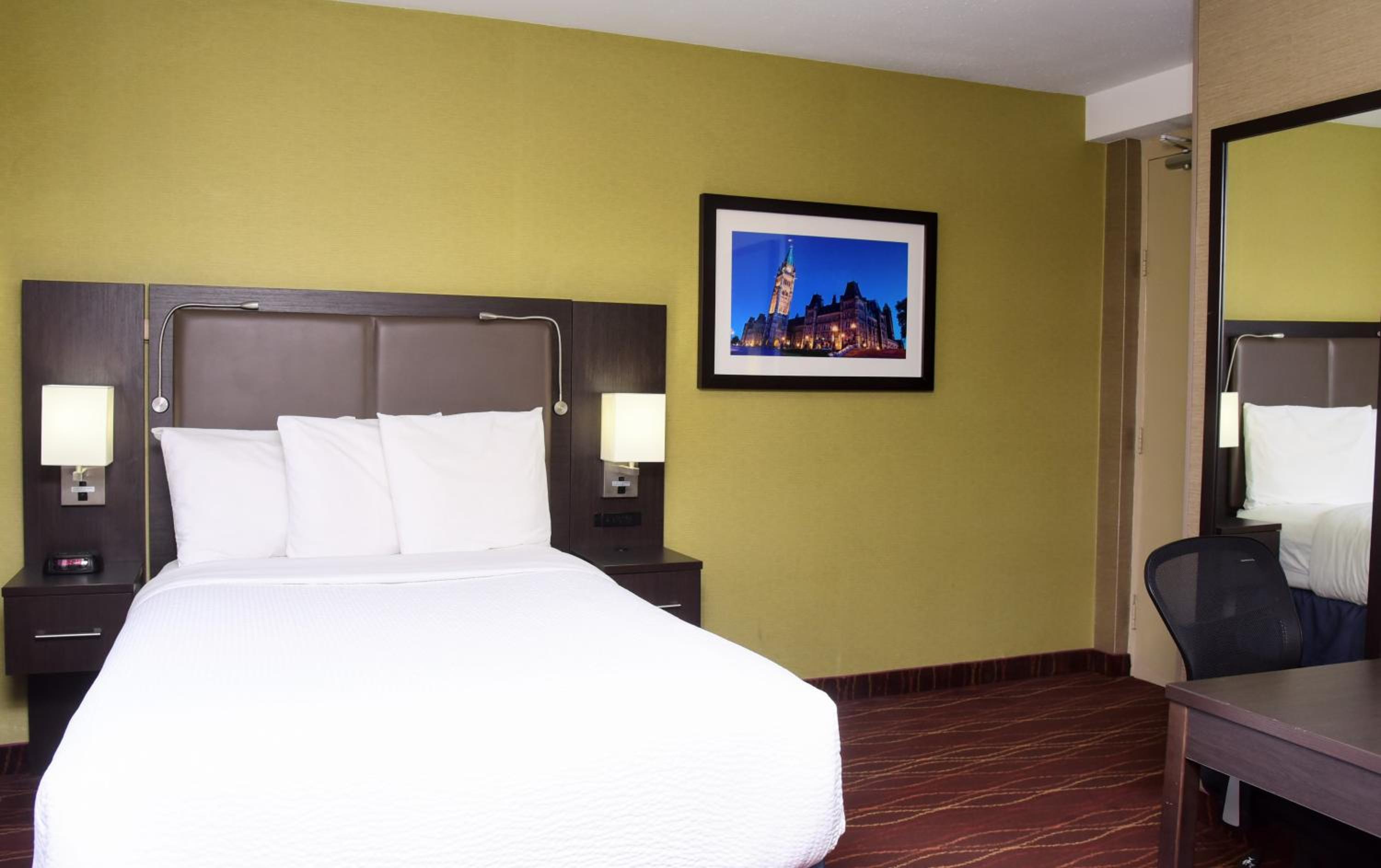 1 Double Bed Room - Photo 1