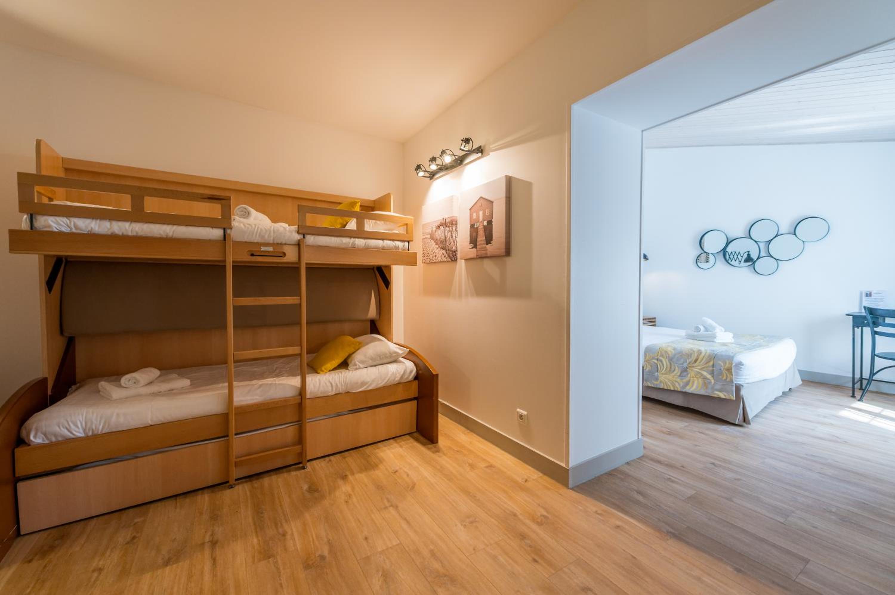 Charm Quintuple Room  photo 3
