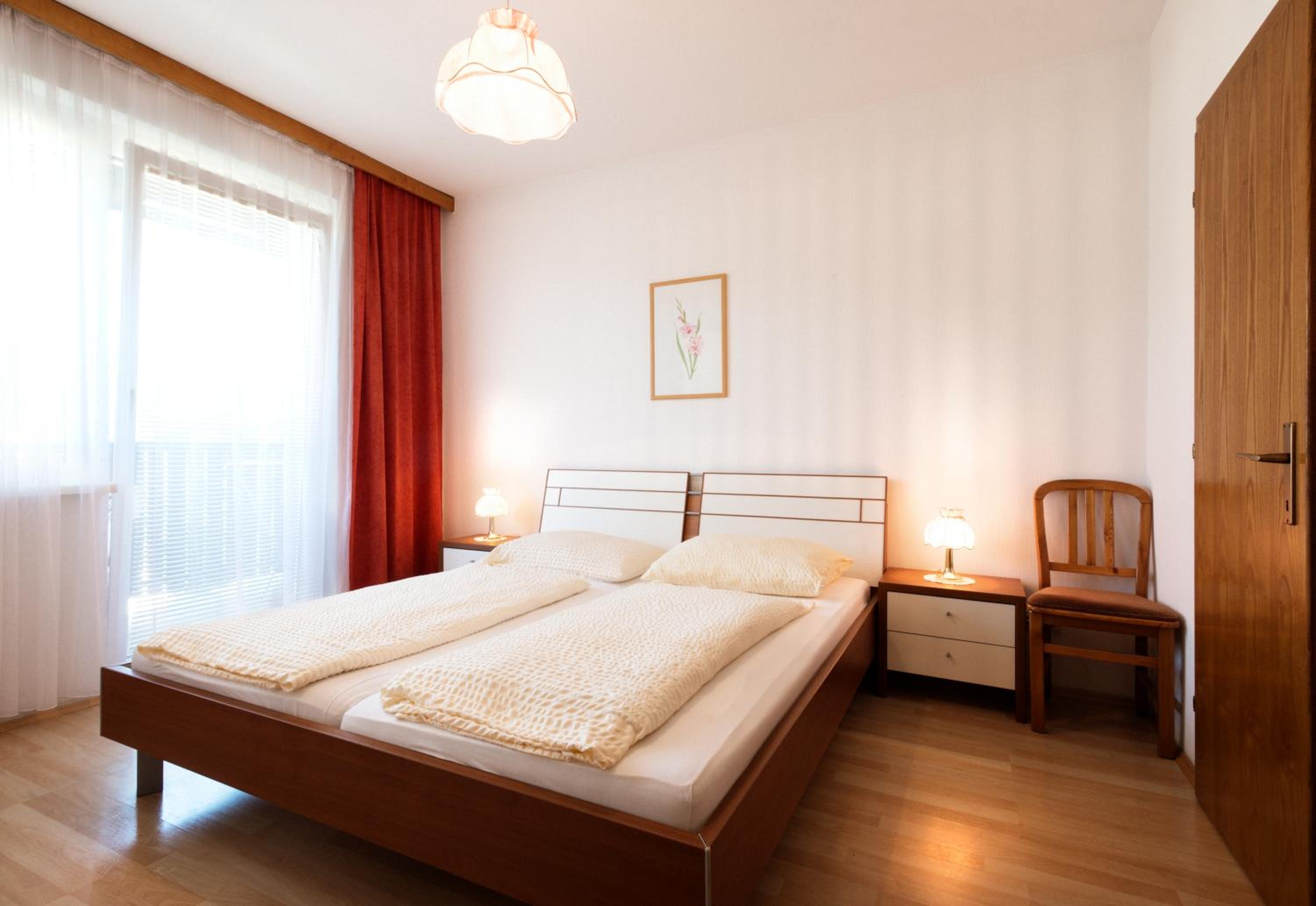 One-Bedroom Apartment with Balcony photo 1