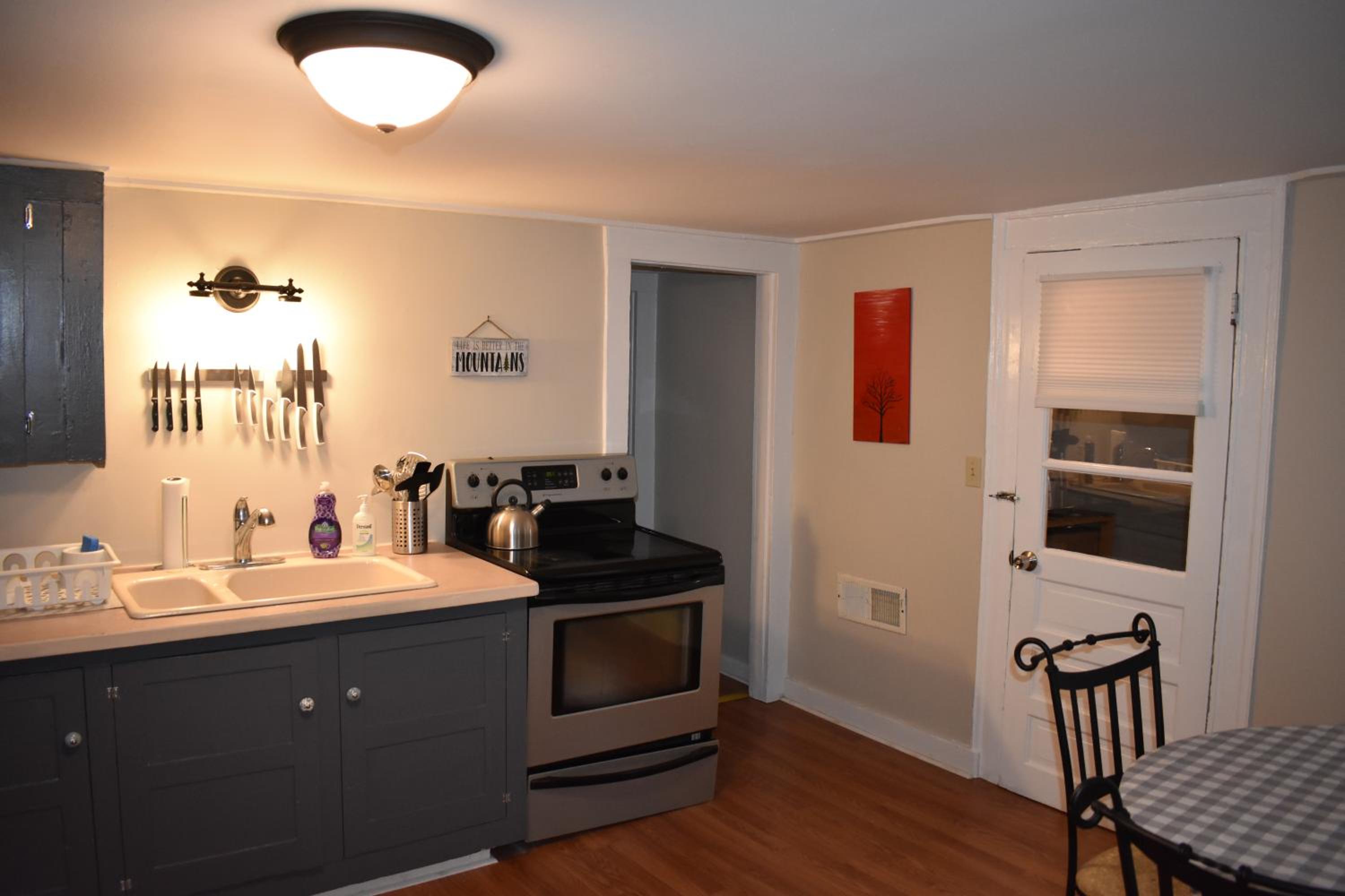 Three-Bedroom House - Photo 12
