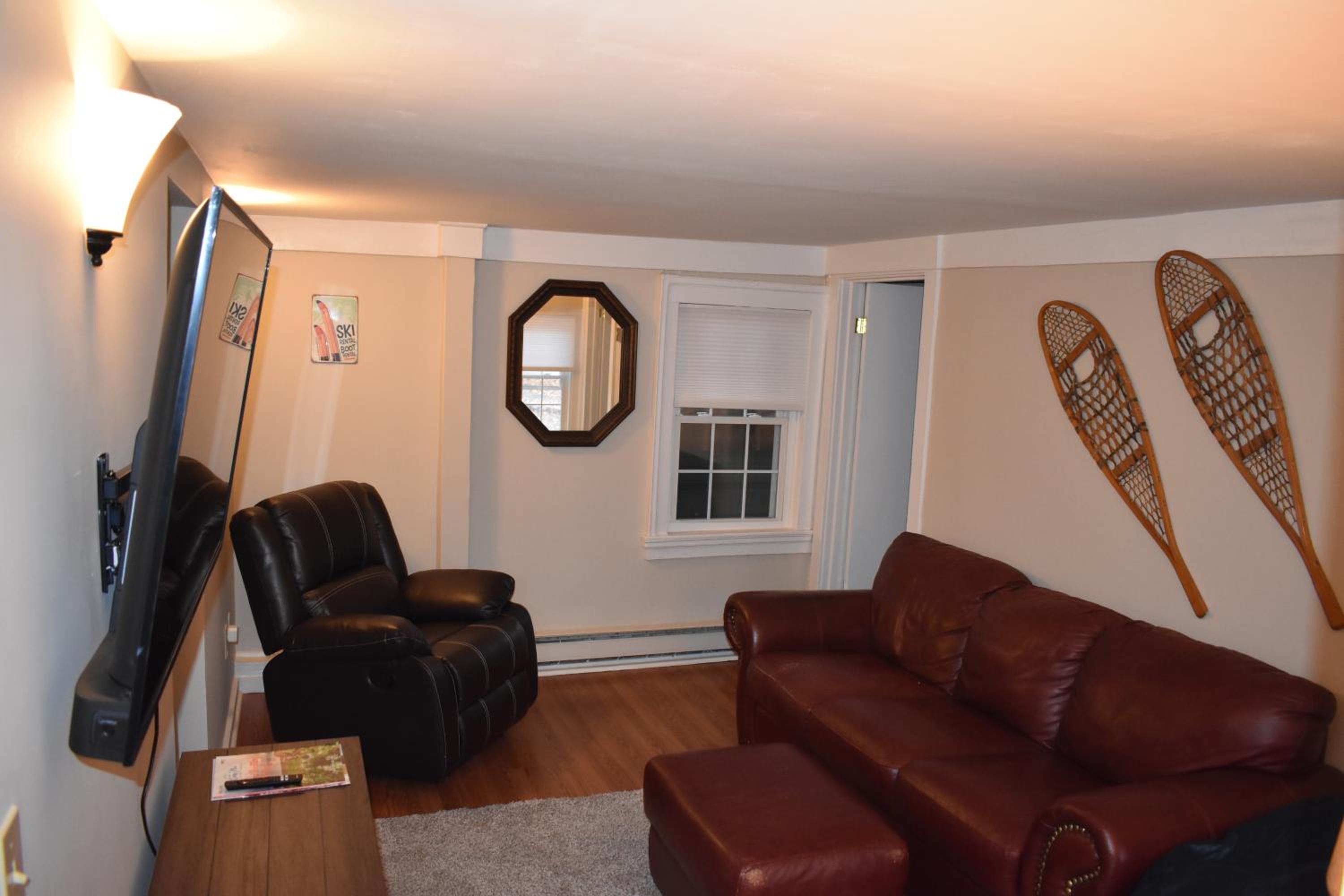 Three-Bedroom House - Photo 14