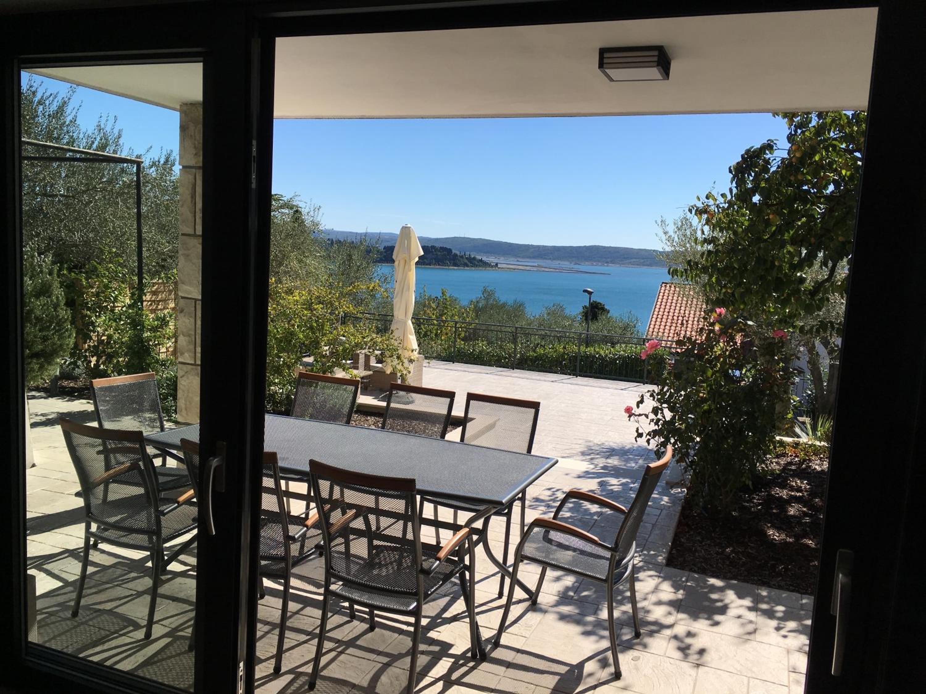 Apartment with Sea View photo 1