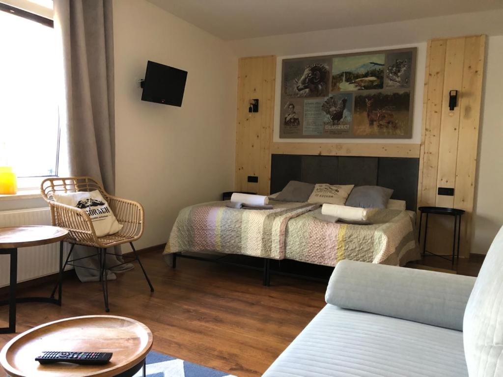 Quadruple Room with Balcony - Photo 3