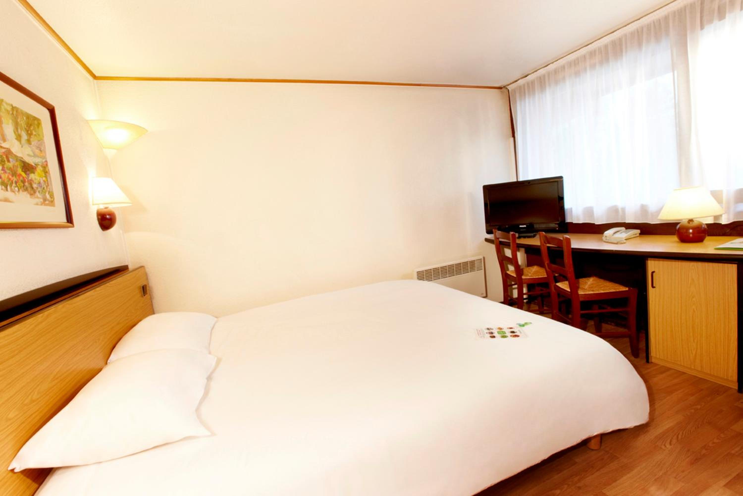 Double Room - Photo 6