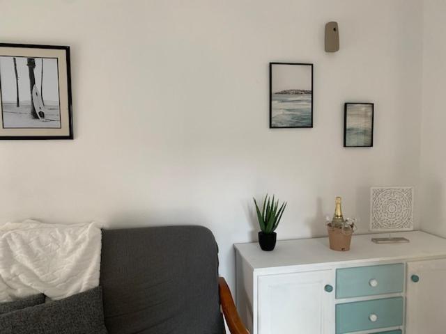 One-Bedroom Apartment photo 3