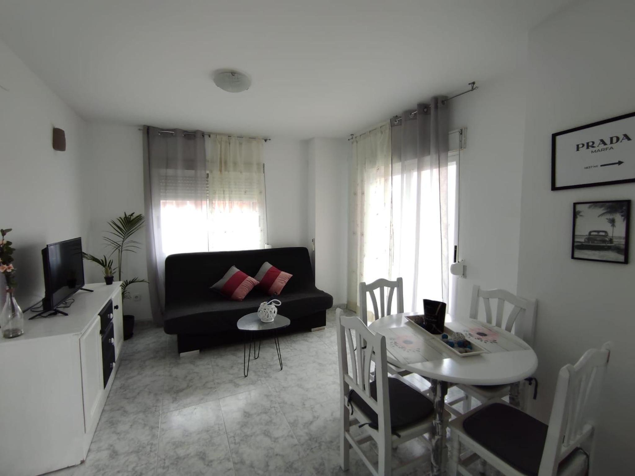 One-Bedroom Apartment photo 2