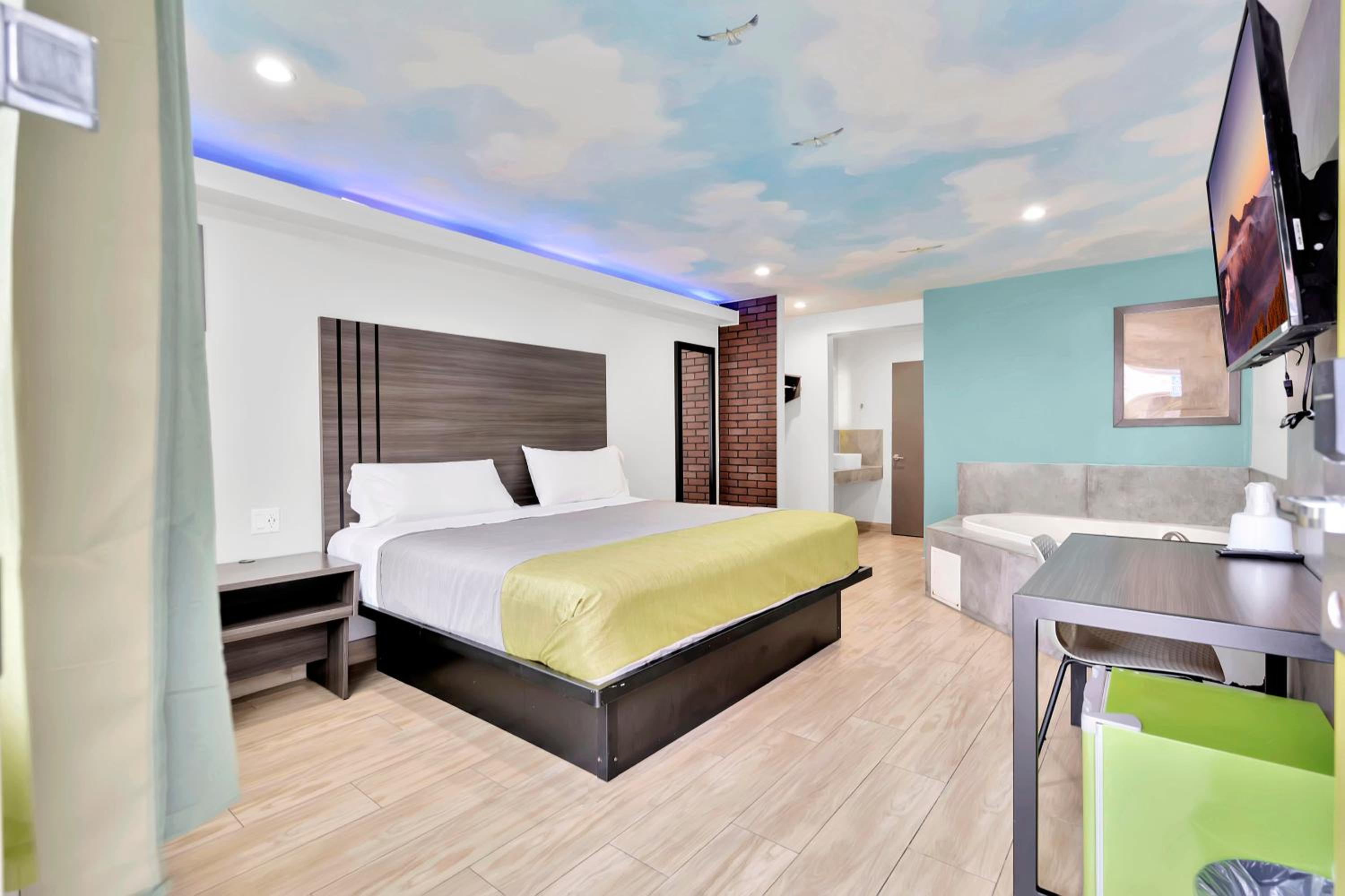 King Room with Spa Bath - Photo 1