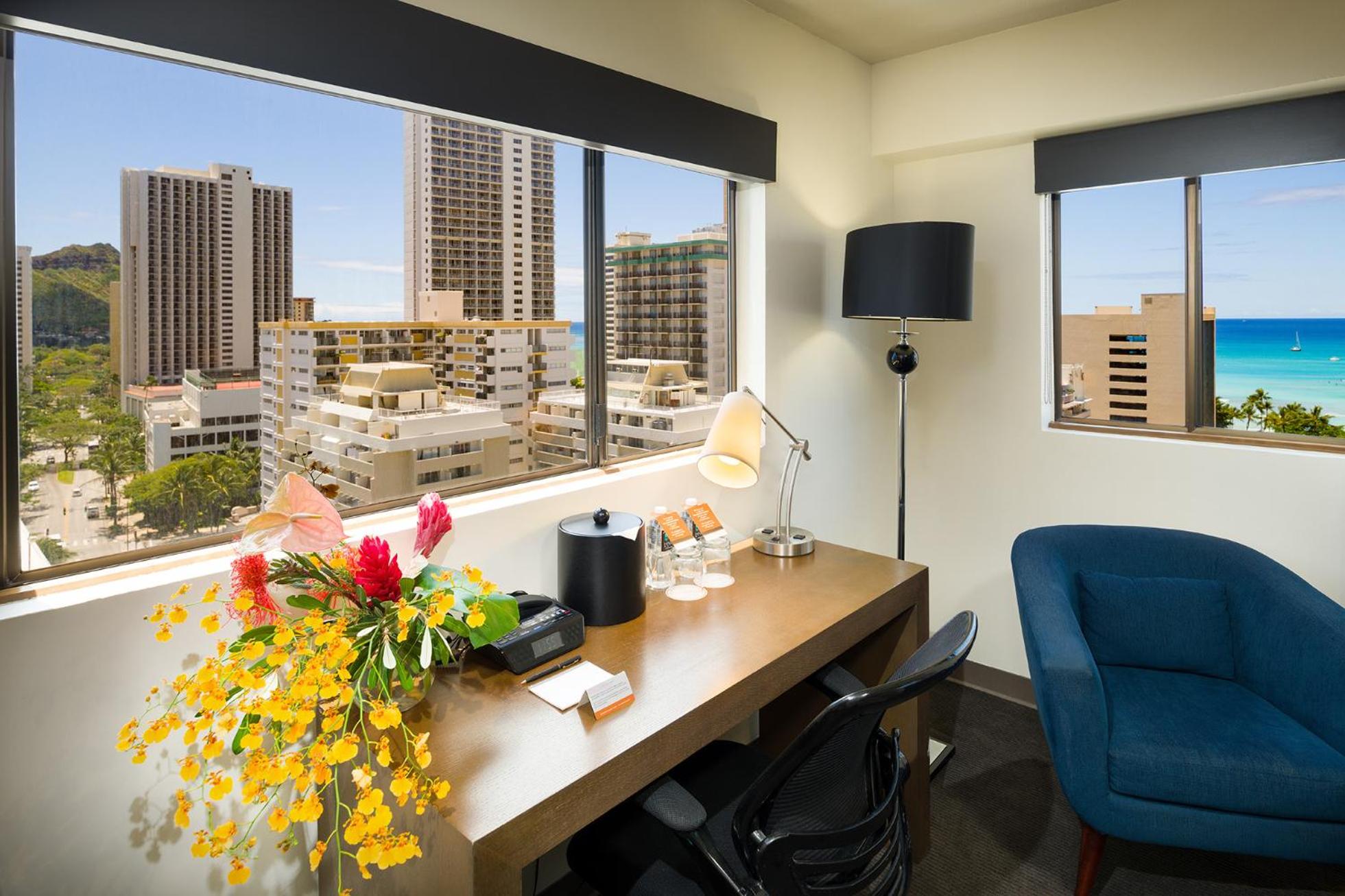 Junior Suite with Ocean View - Photo 2