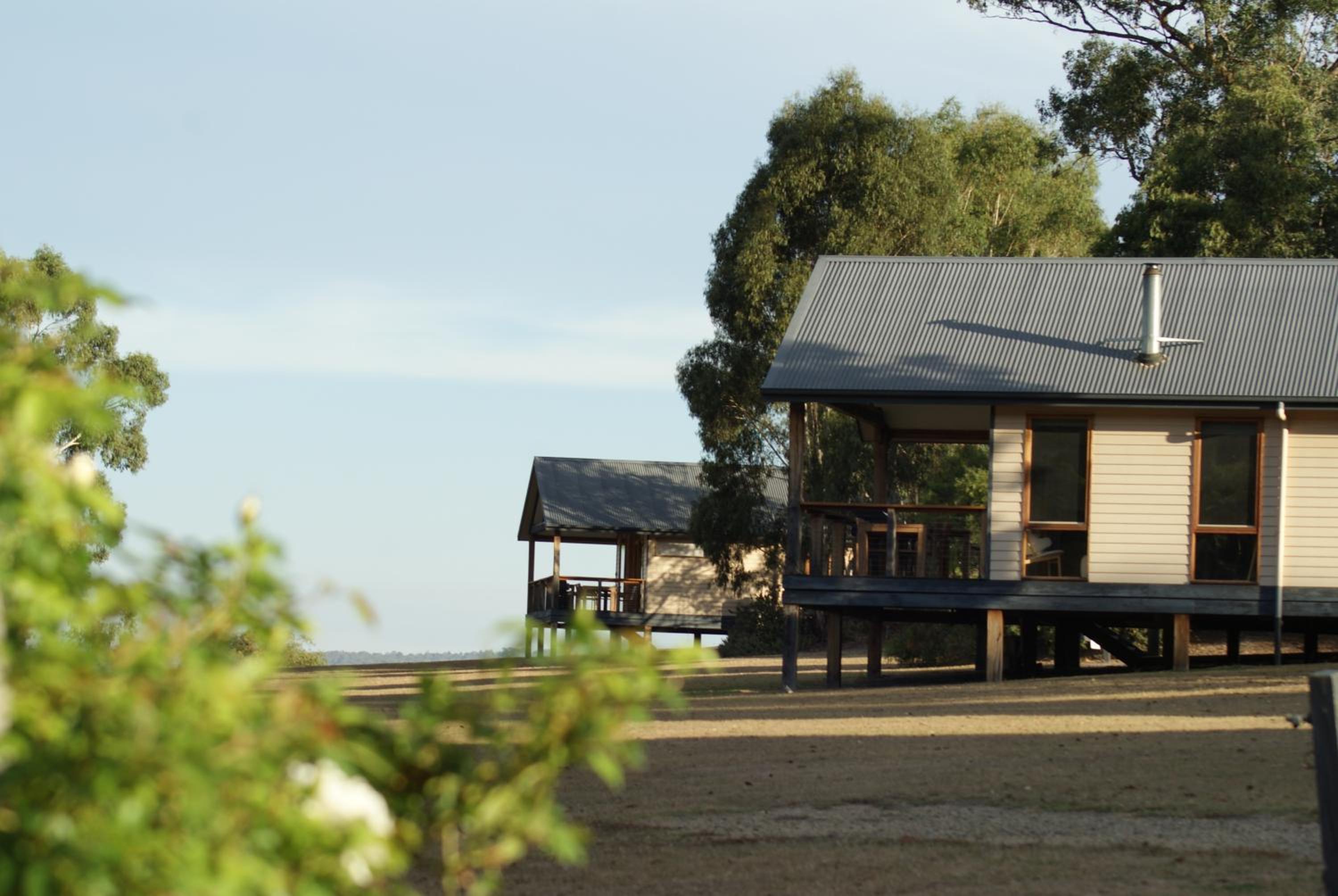 Deluxe Two-Bedroom Cottage - Photo 9