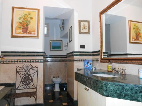 Two-Bedroom Suite photo 2