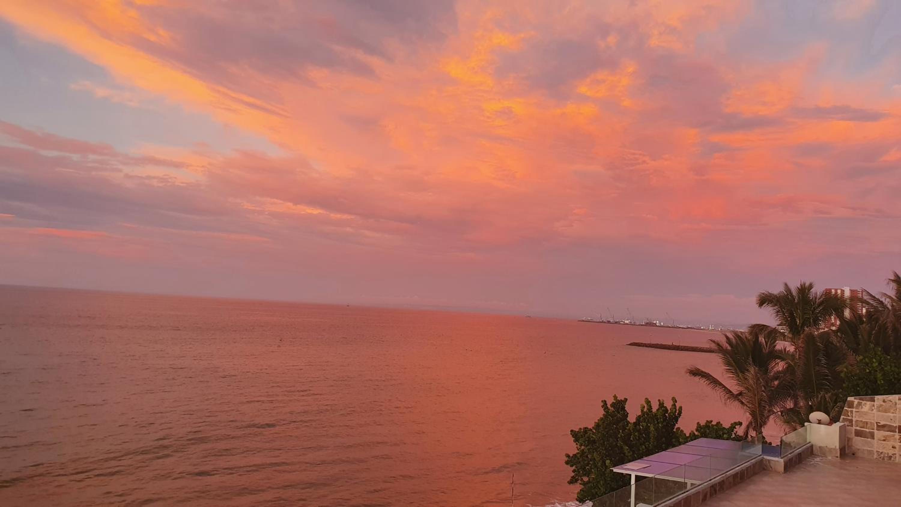 Apartment with Sea View photo 2