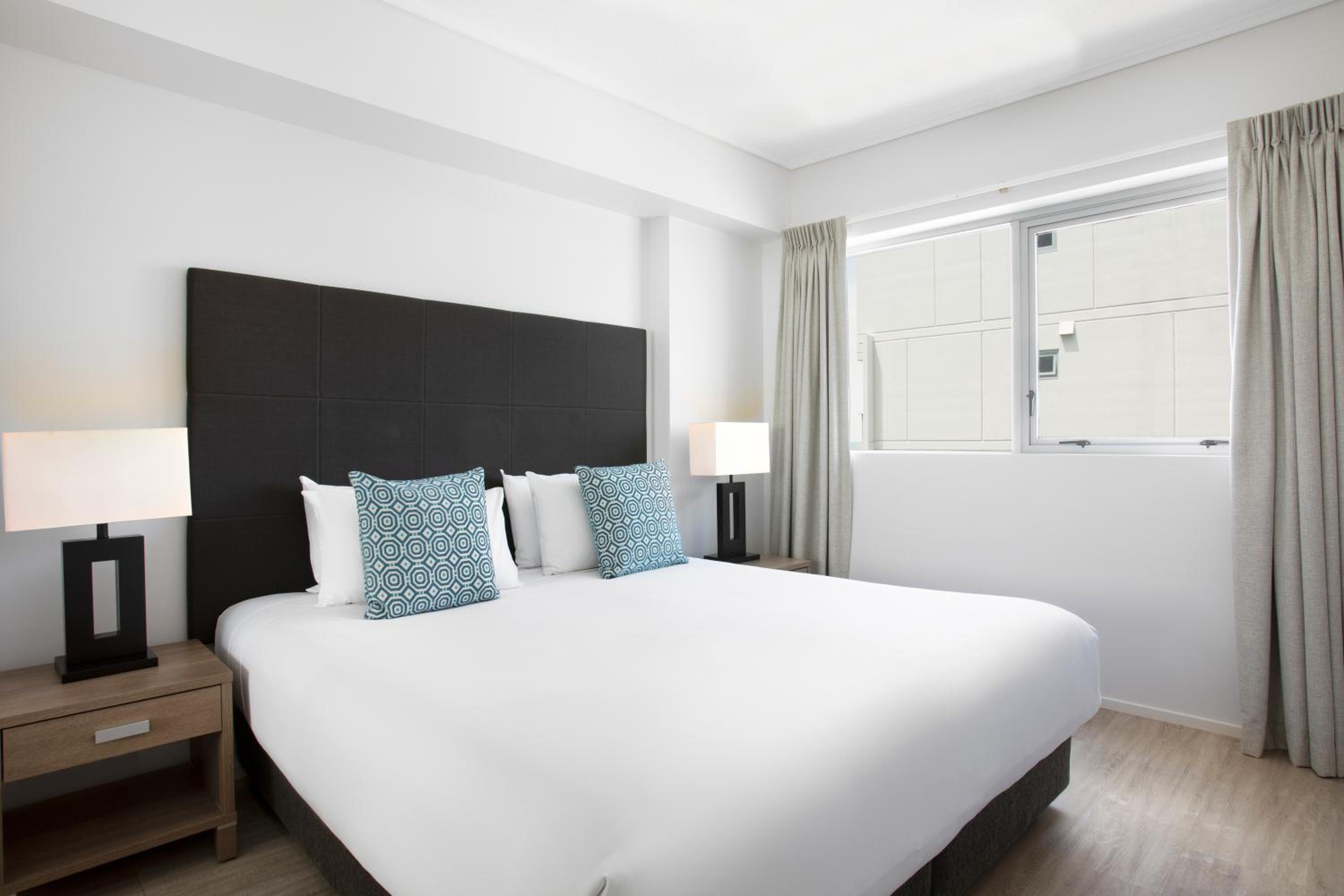 One-Bedroom Apartment - Photo 1