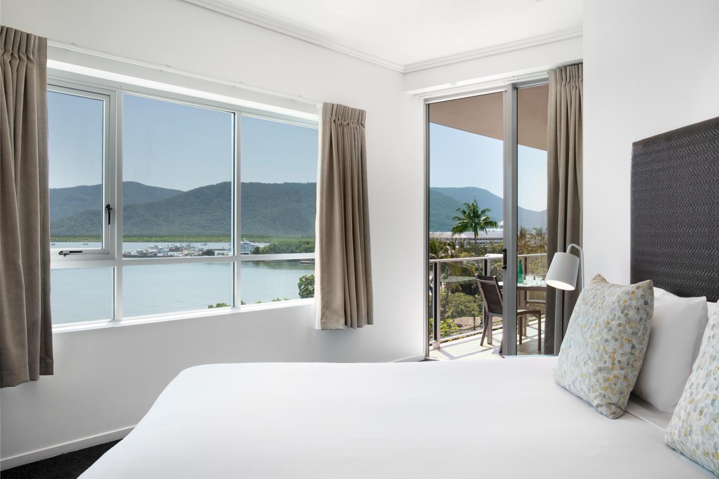 Two-Bedroom Ocean Dual Key