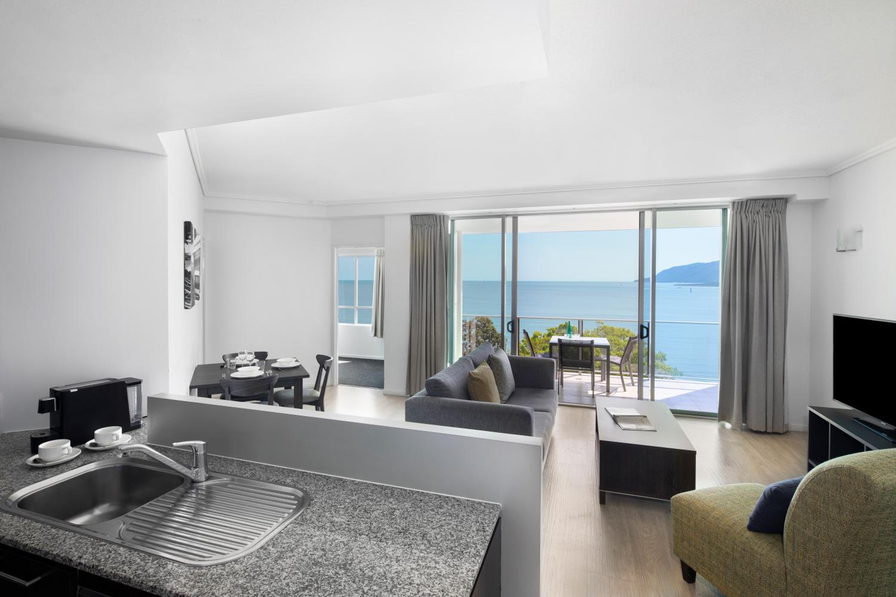 Two-Bedroom Ocean Dual Key