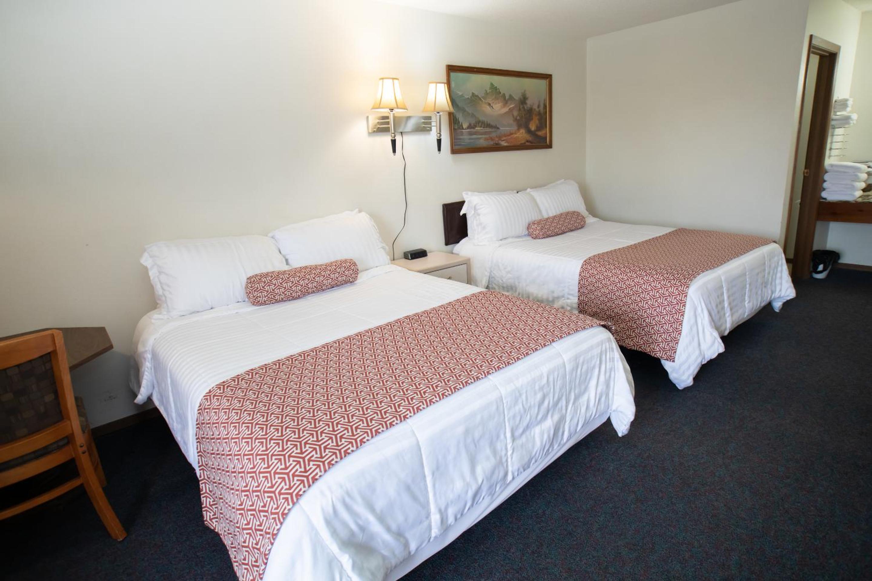 Deluxe Family Suite photo 2
