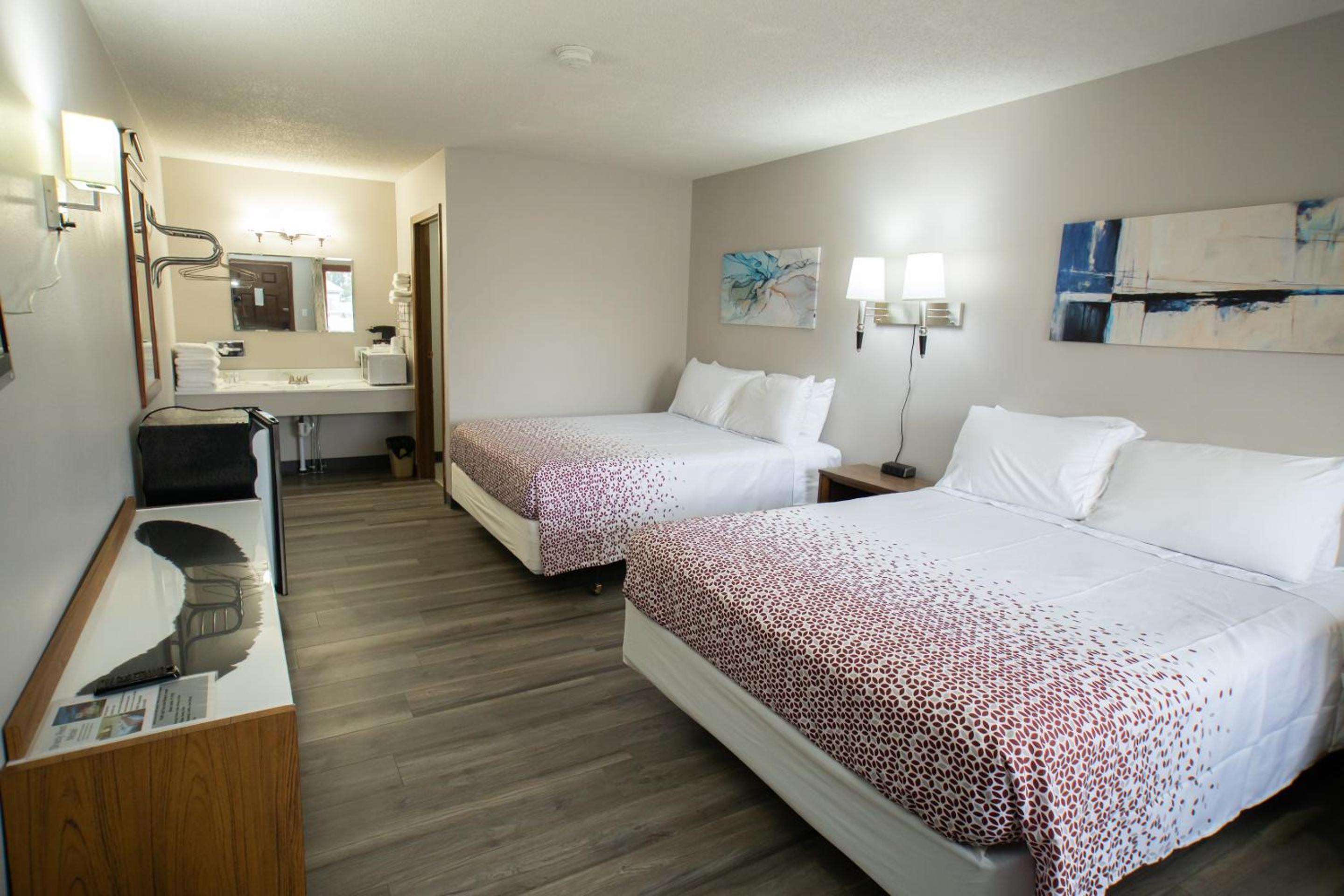 Deluxe Family Suite photo 1