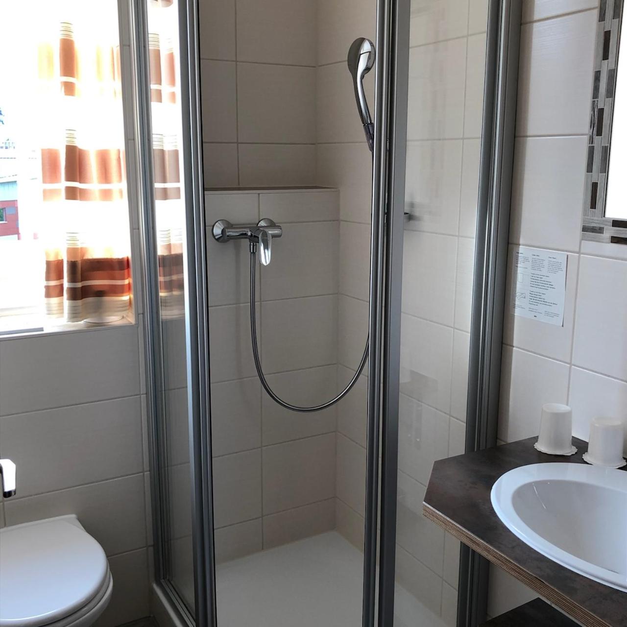 Single Room with Private Bathroom photo 2