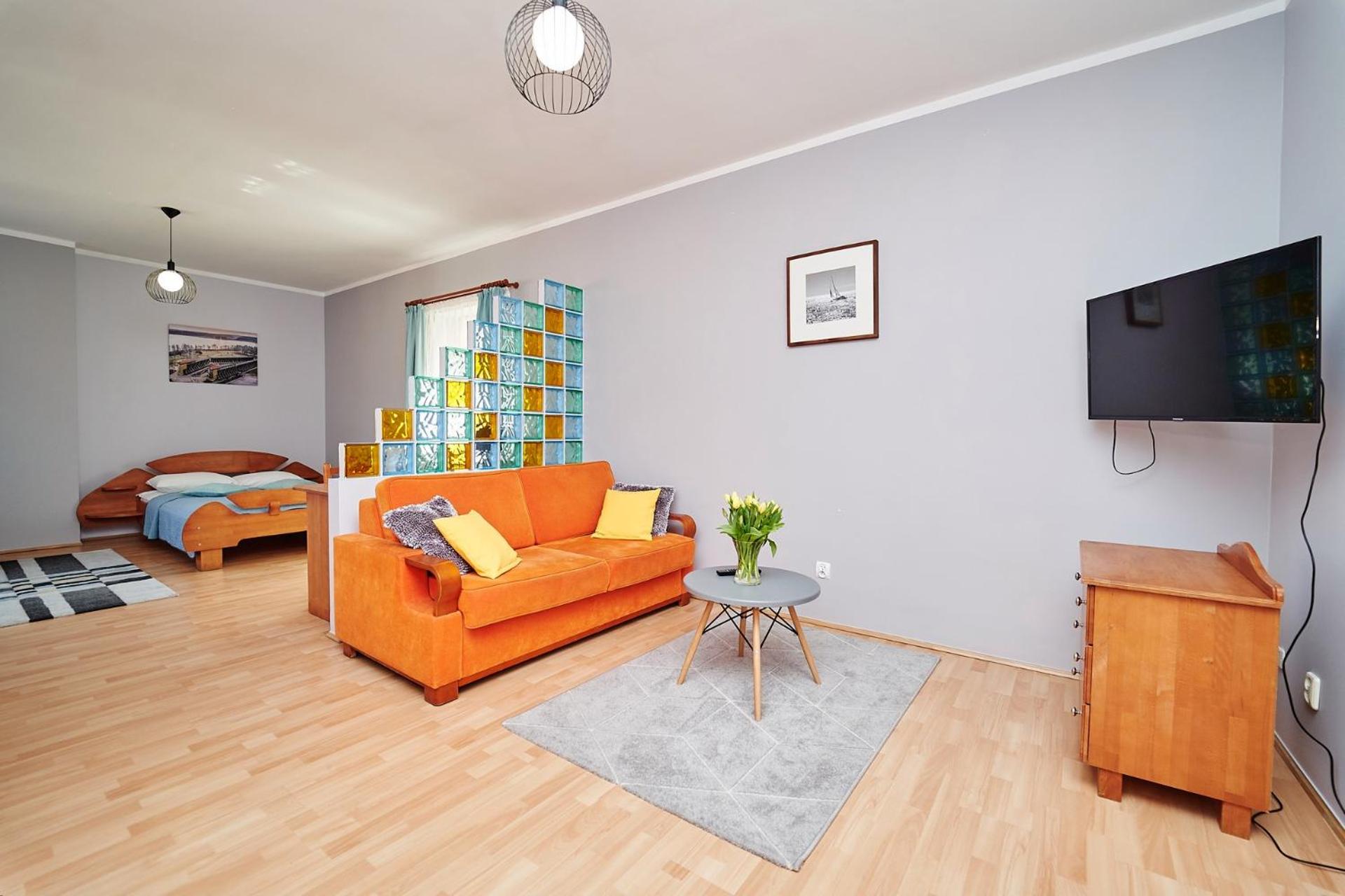 Apartment photo 2