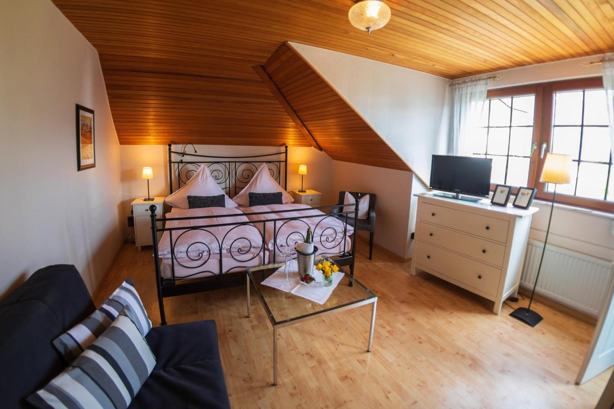 Studio Apartment photo 1