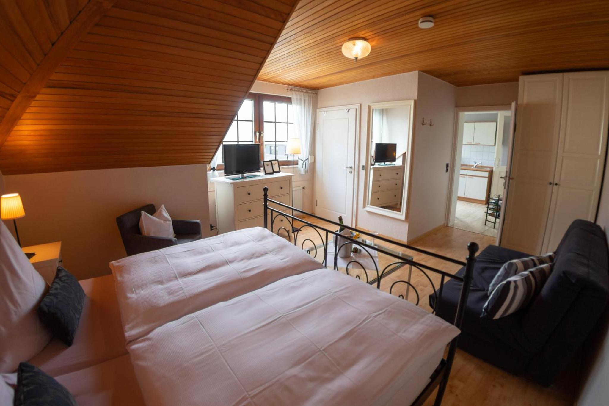 Studio Apartment photo 2