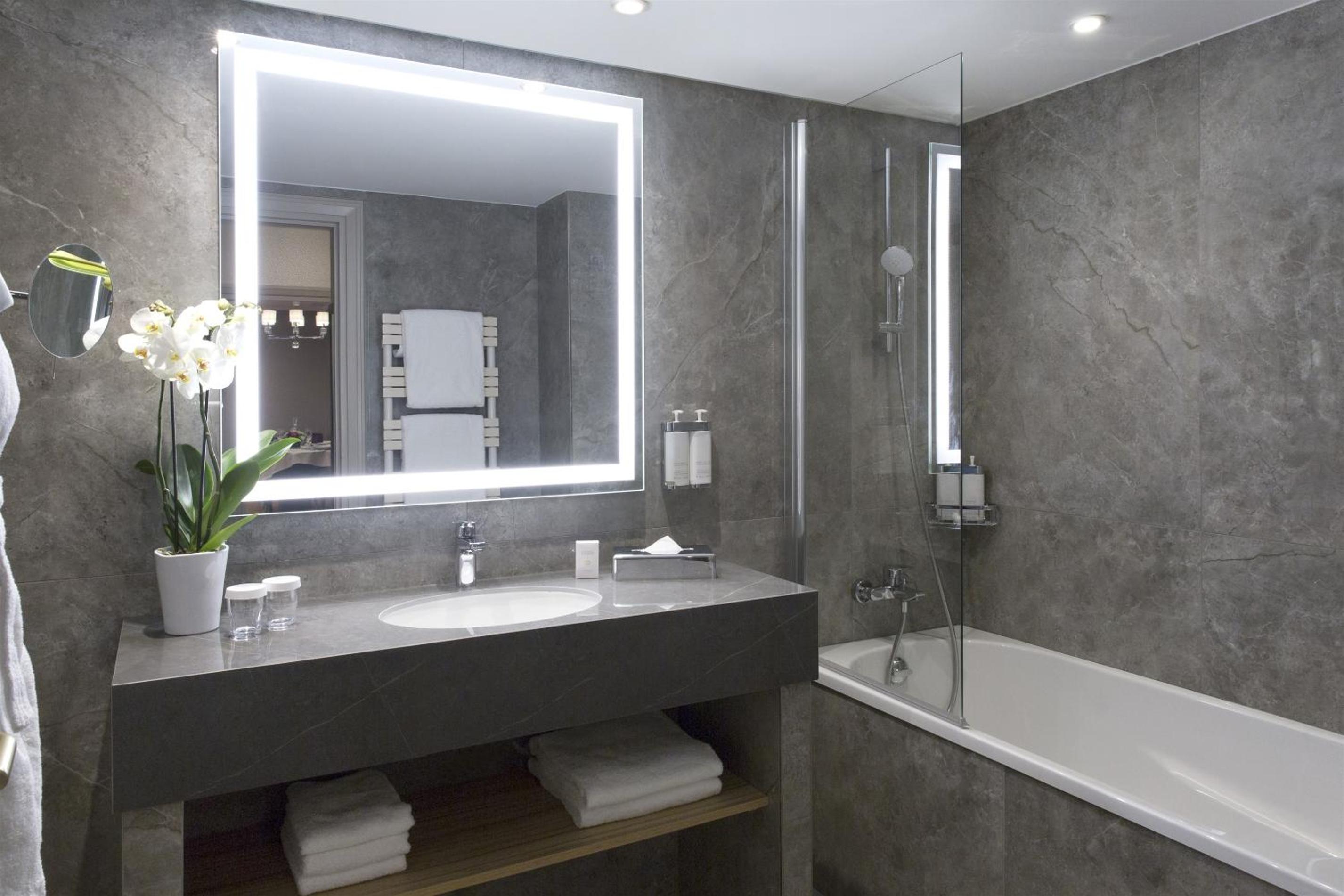 Privilege Suite - Photo 7
