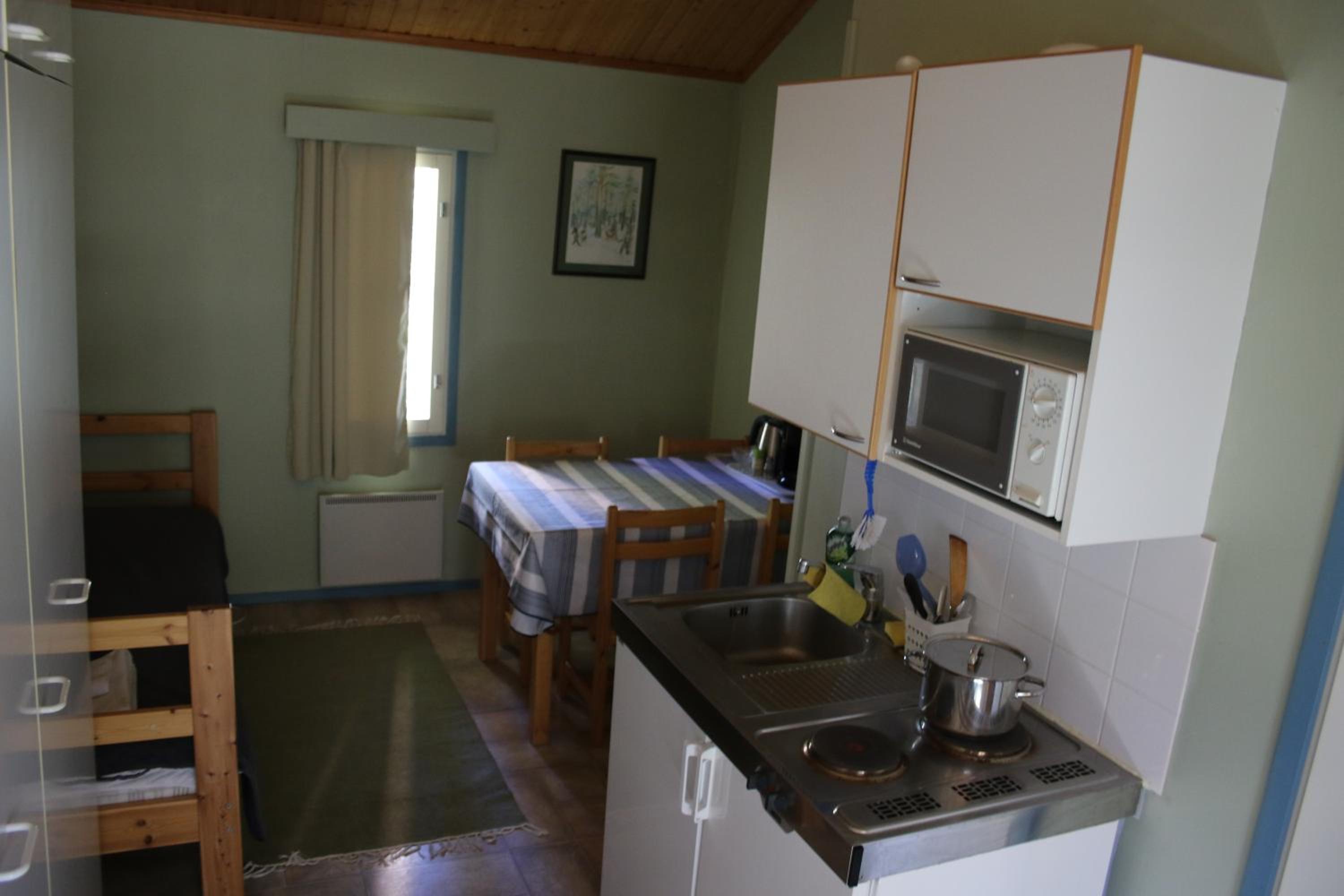 Twin Room - Photo 2