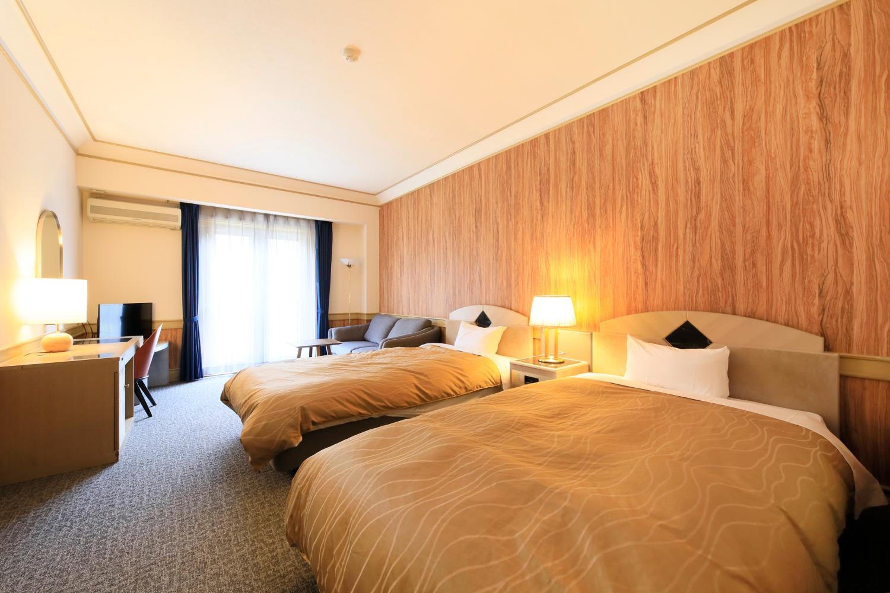 Standard Twin Room - Photo 1