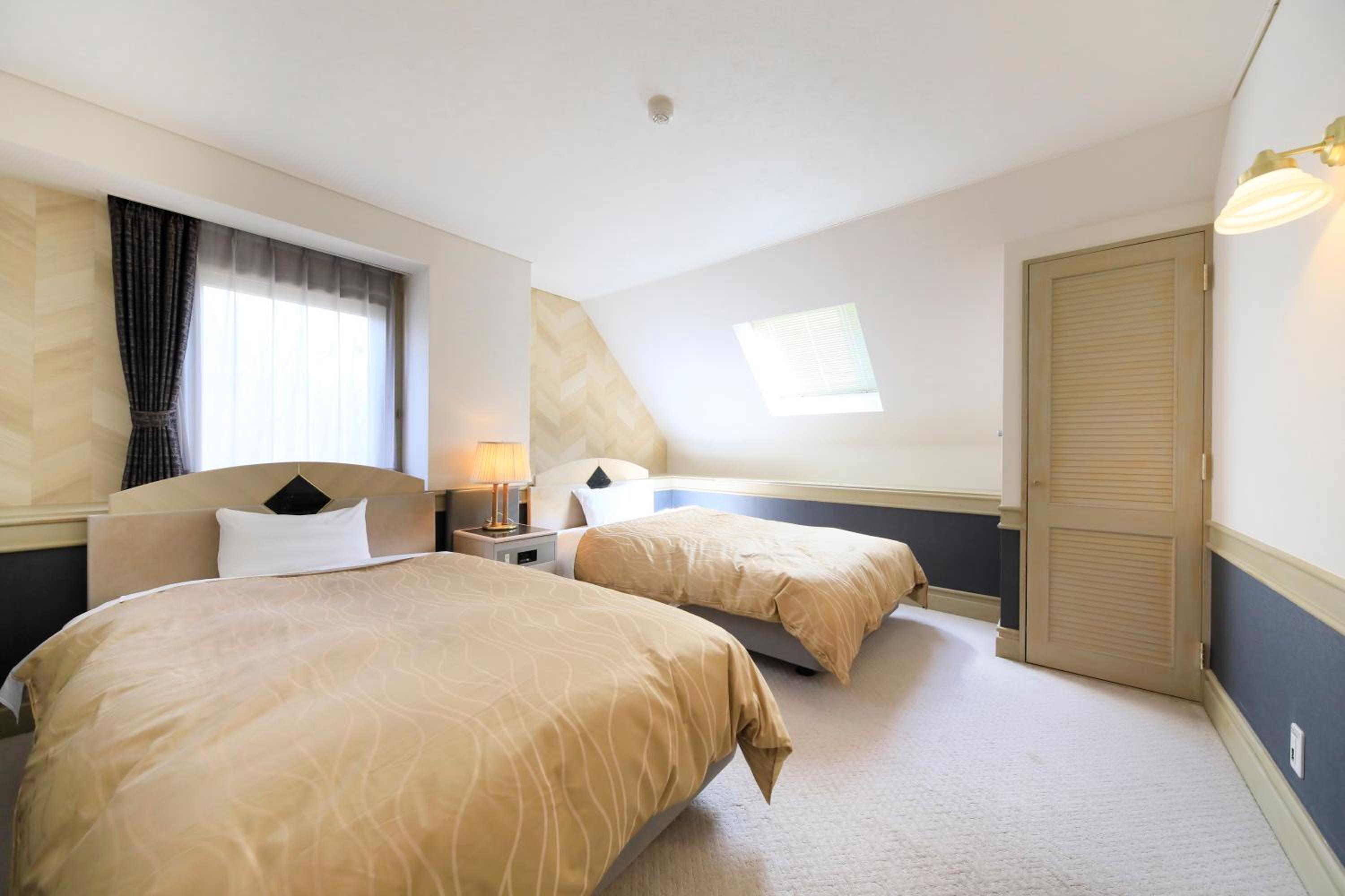 Quadruple Room - Photo 5