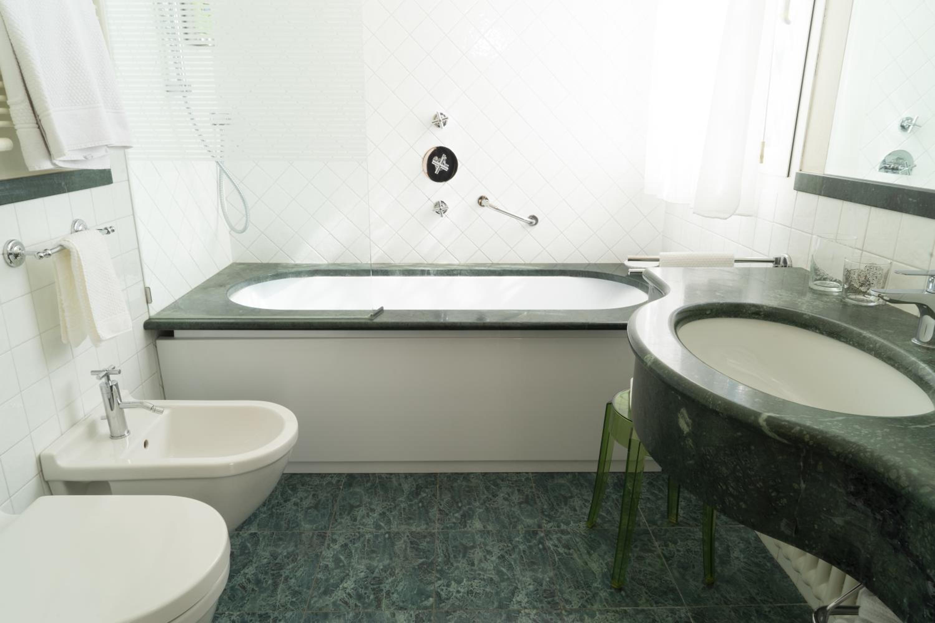 Standard Deluxe Room - Photo 6