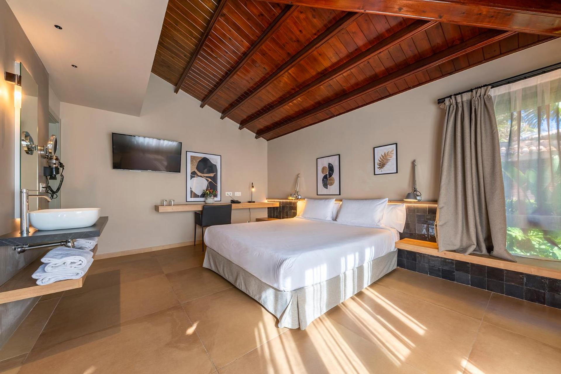 Double Room Oasis 2 (2 Adults) - Photo 9