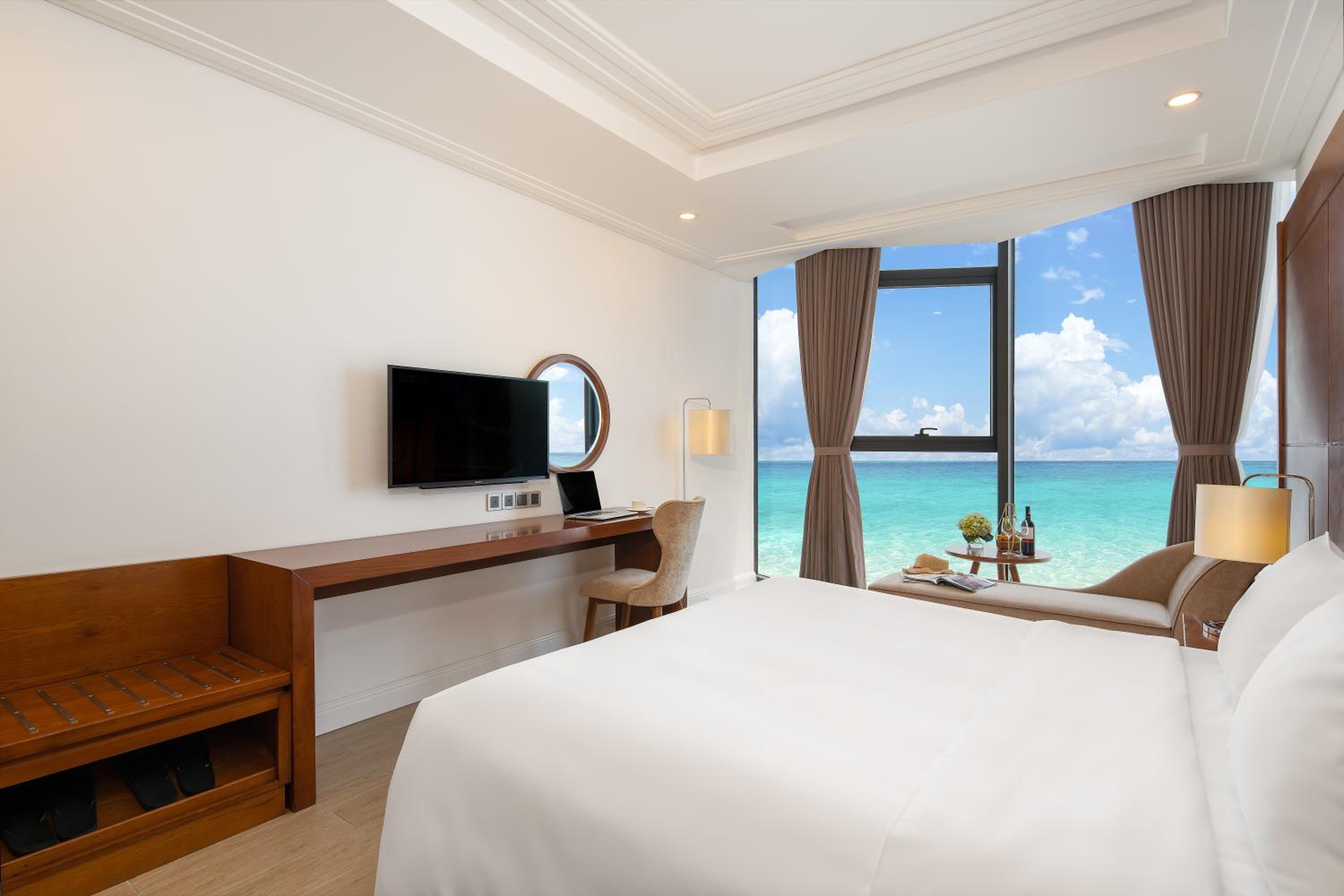 Premier Sea Front photo 2