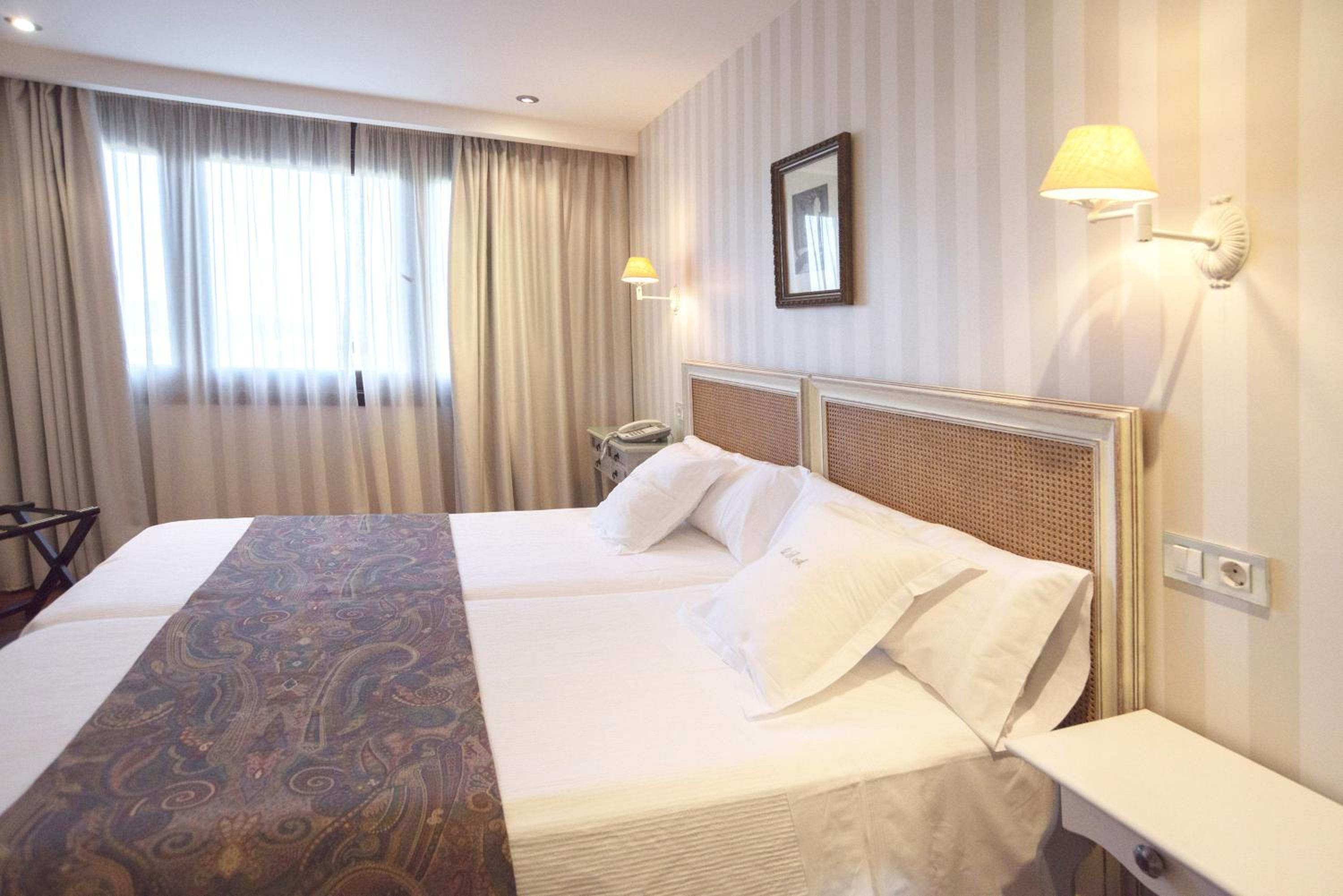 Double Room - Photo 4