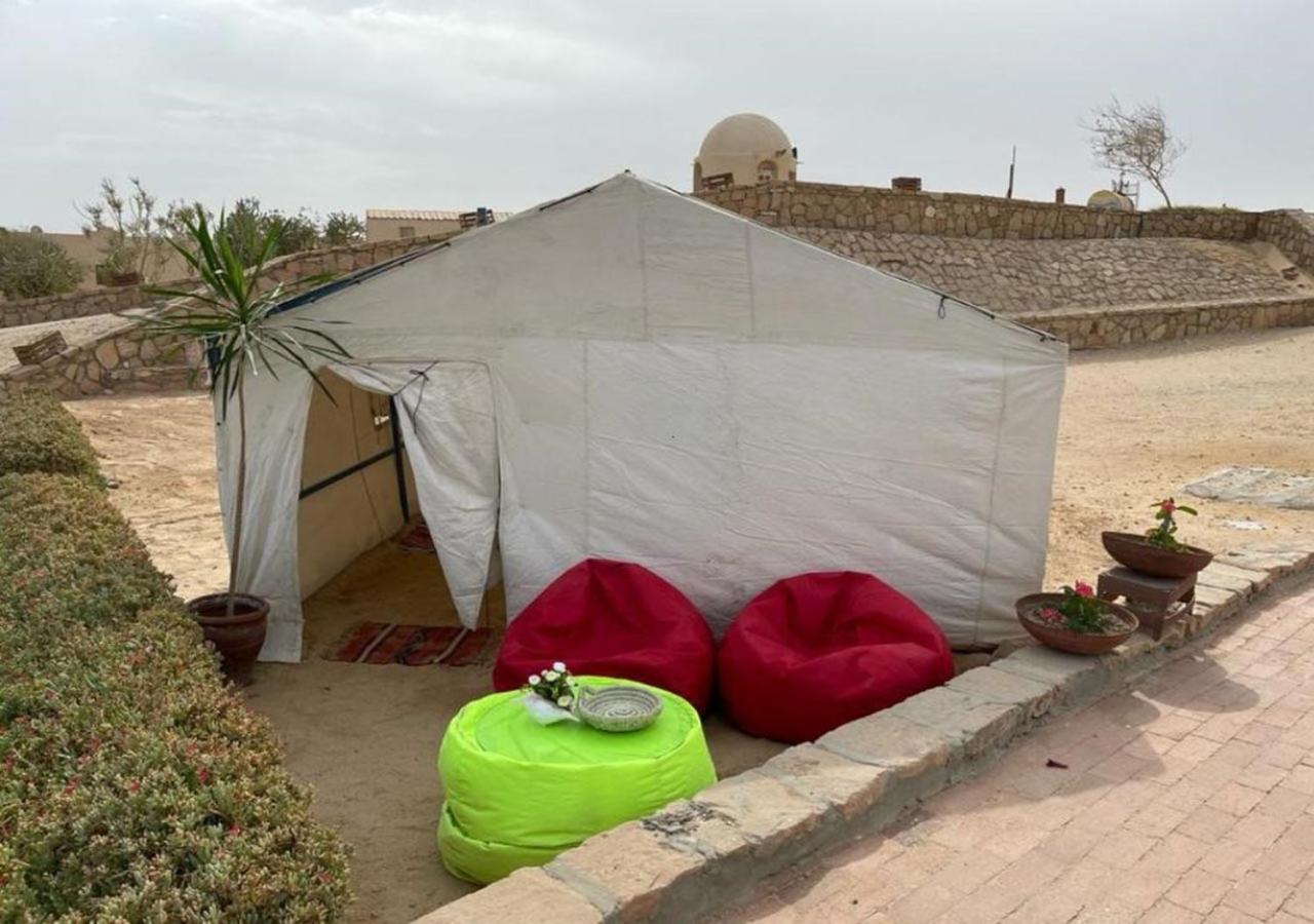 Tent - Photo 1