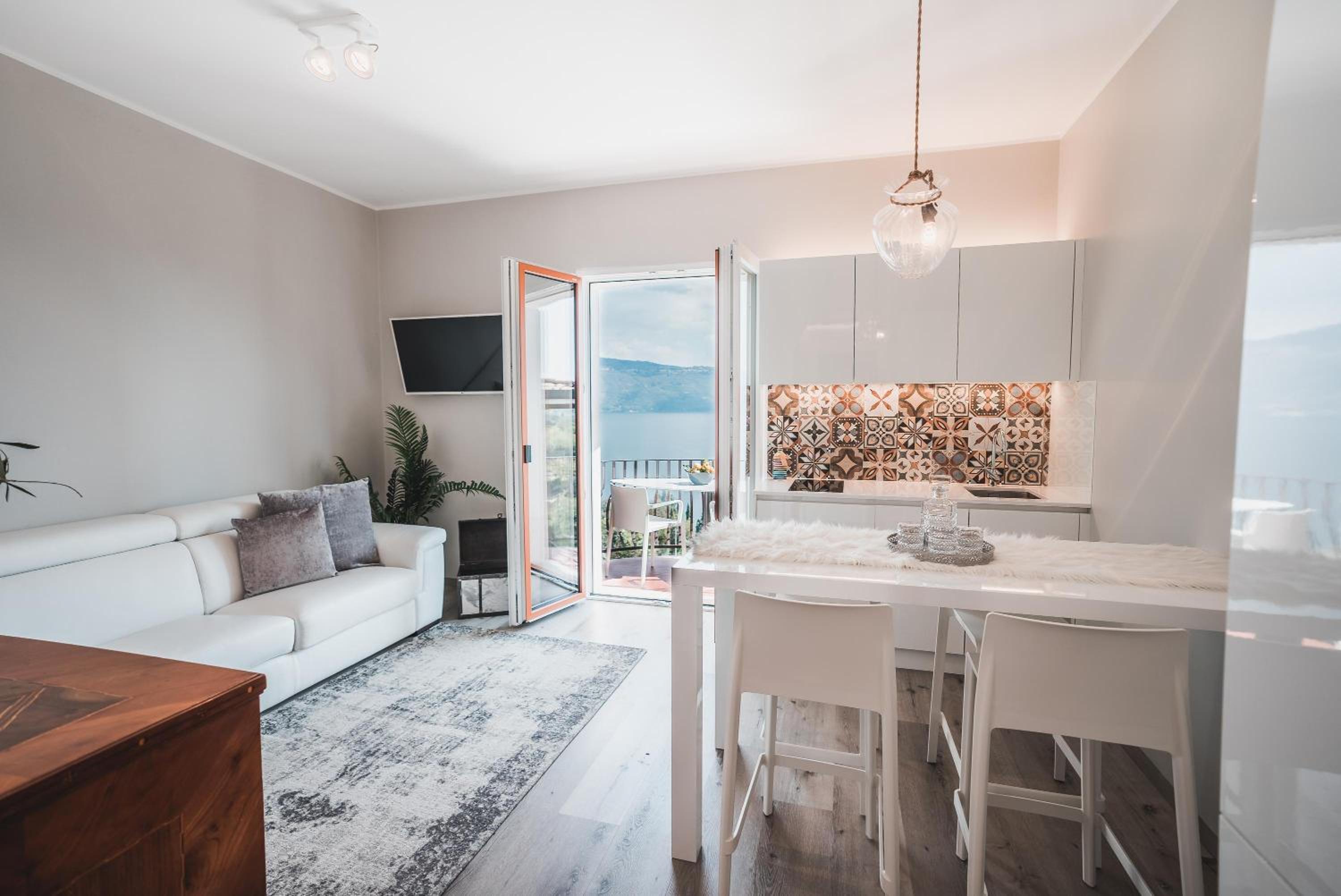 Superior One-Bedroom Apartment with Balcony photo 1