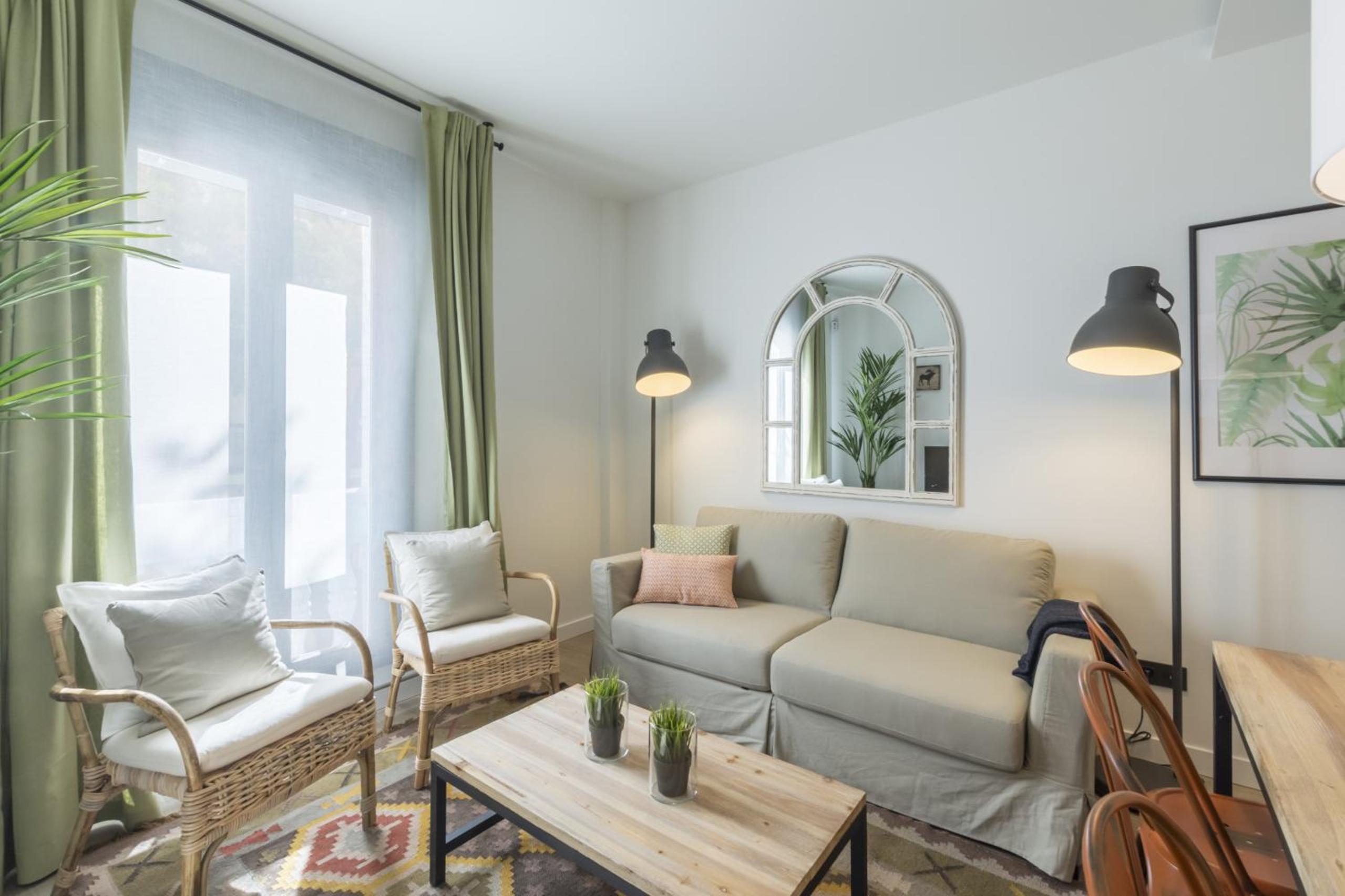 Dos Habitaciones y un Baño III