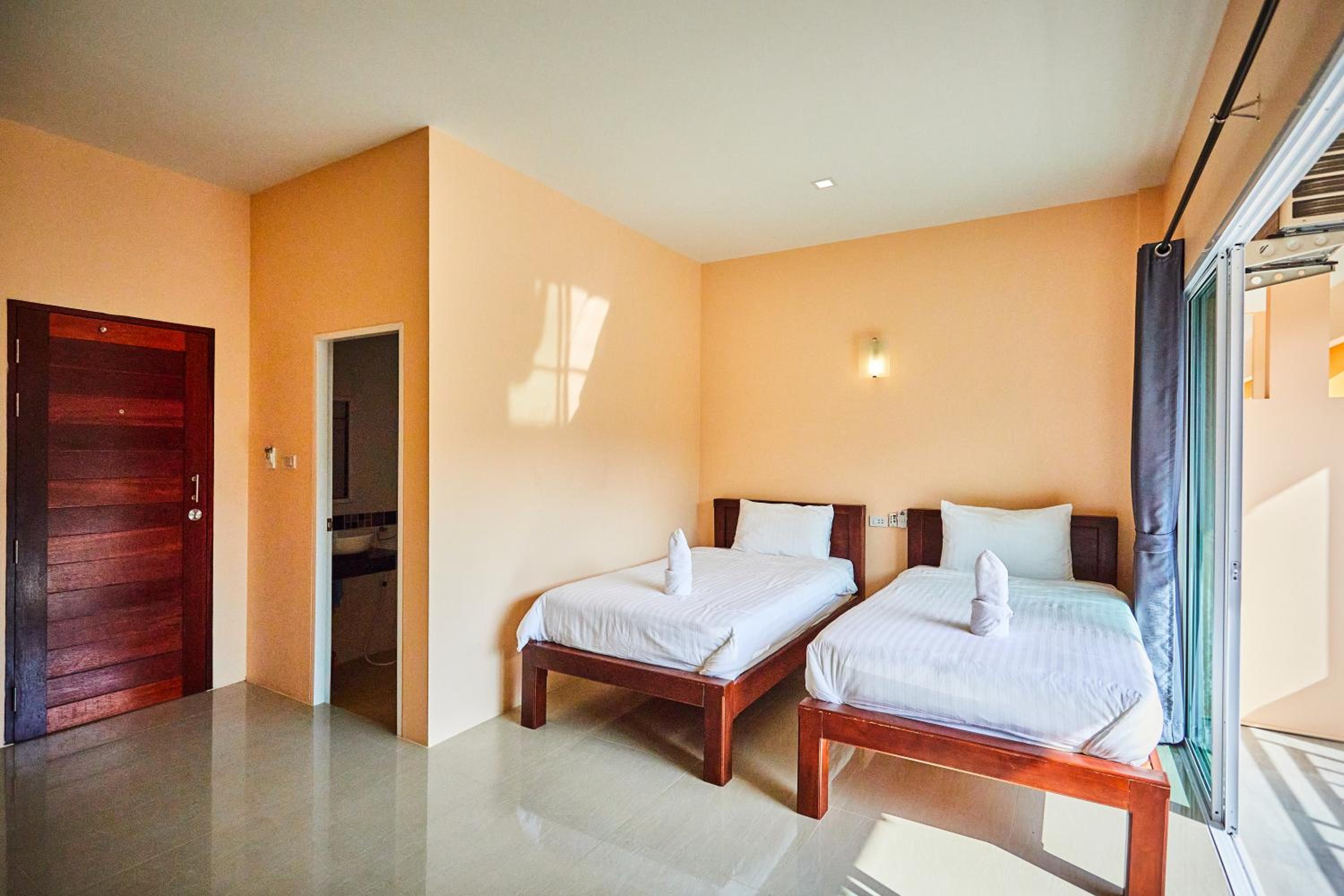 Twin Room With Balcony