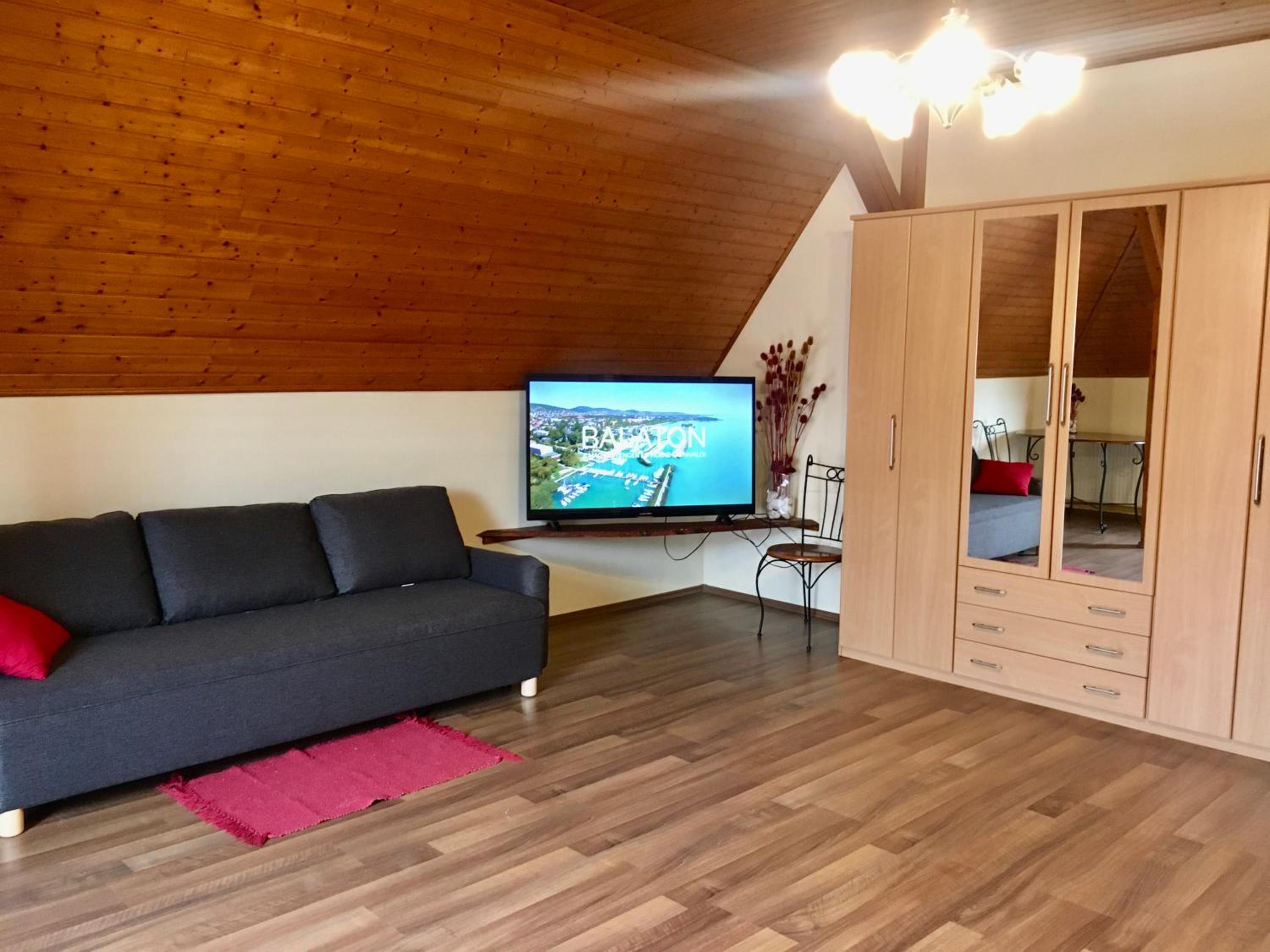 Four-Bedroom House - Photo 20