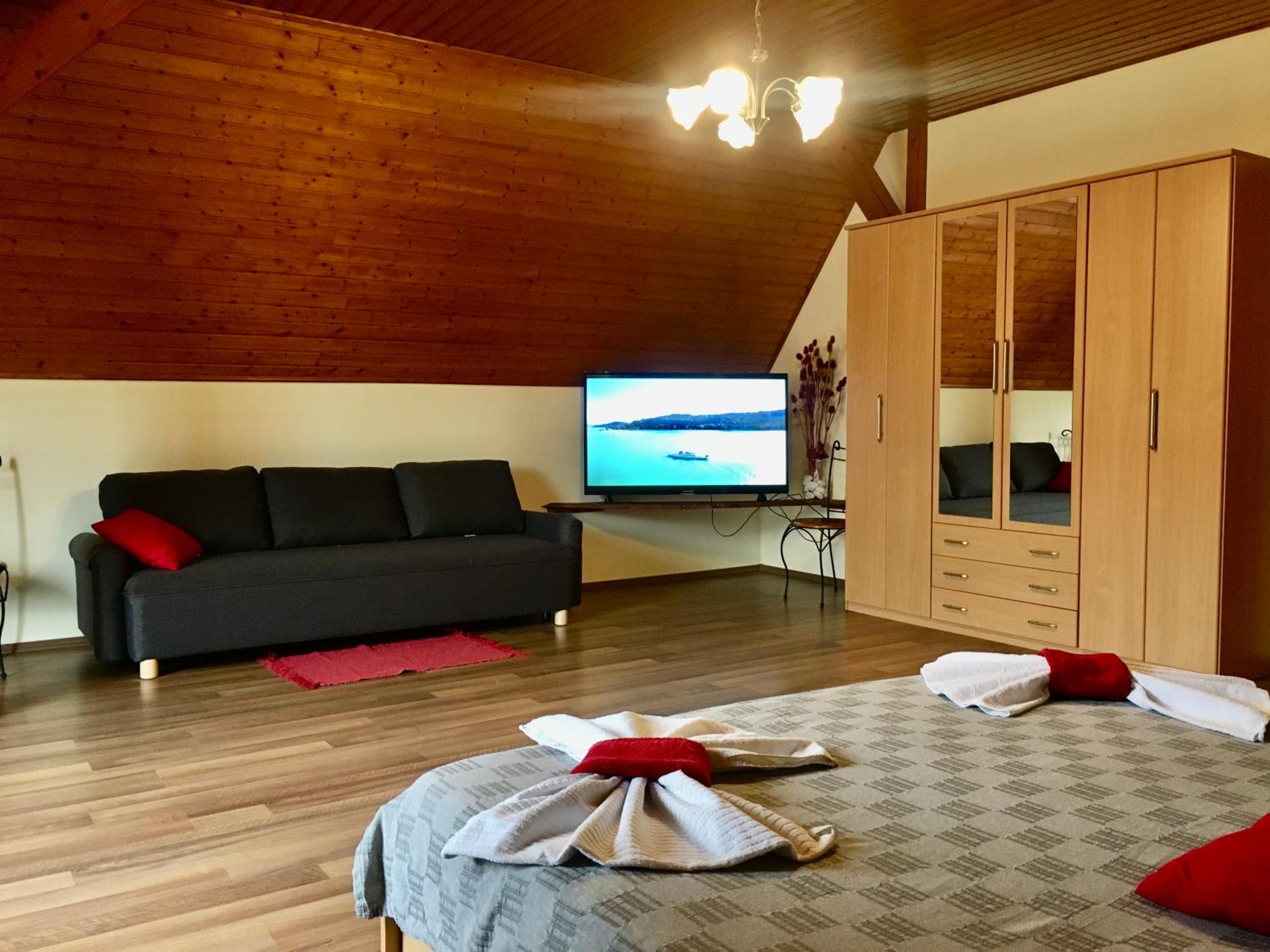 Four-Bedroom House - Photo 10